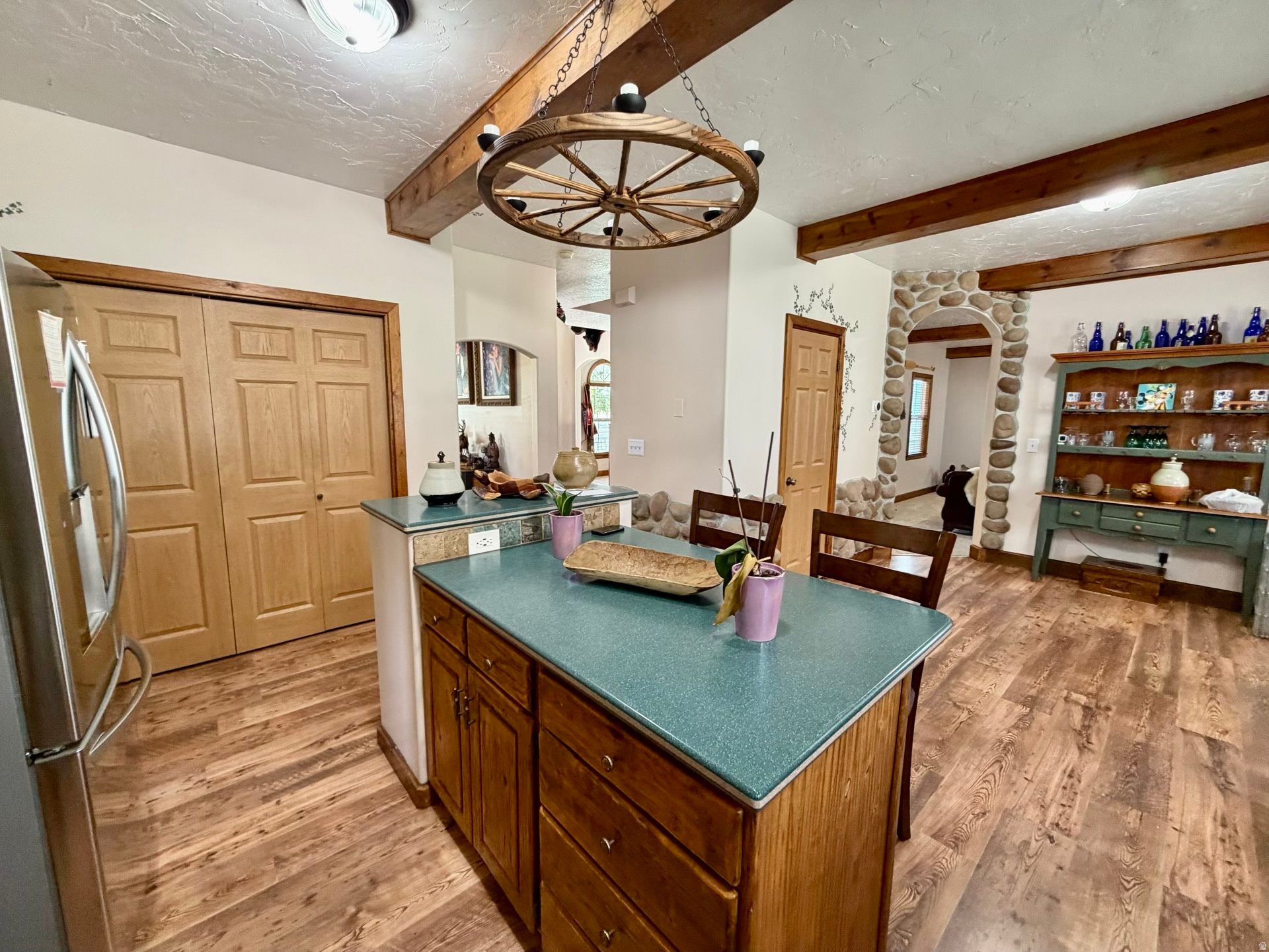main property photo 13