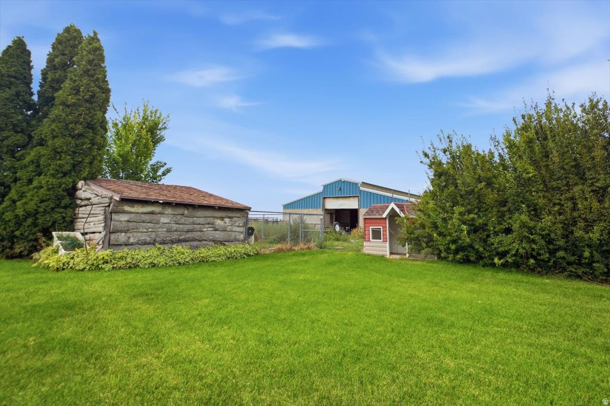 main property photo 47