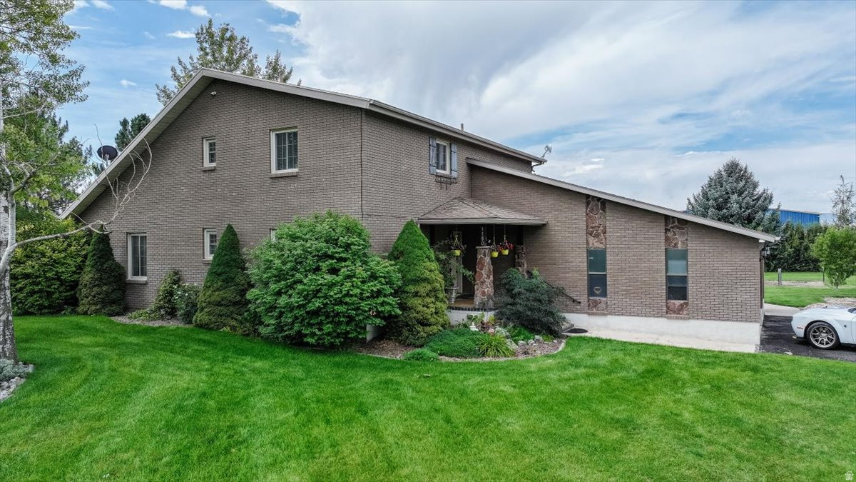 main property photo 89