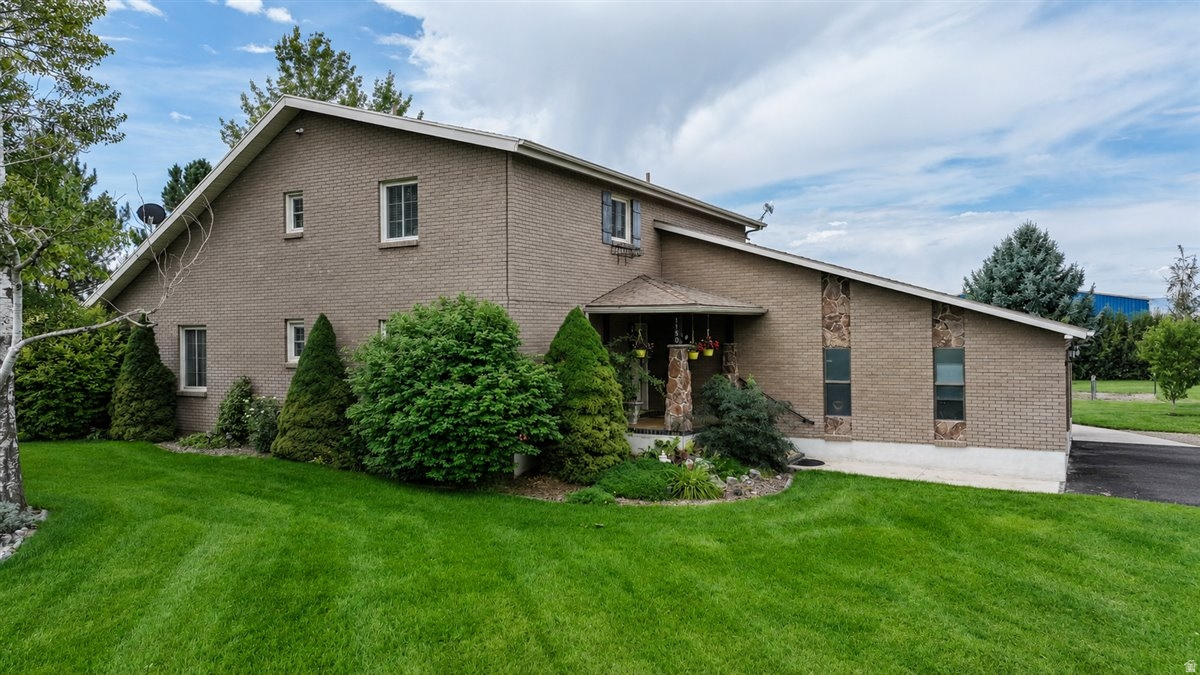 main property photo 94
