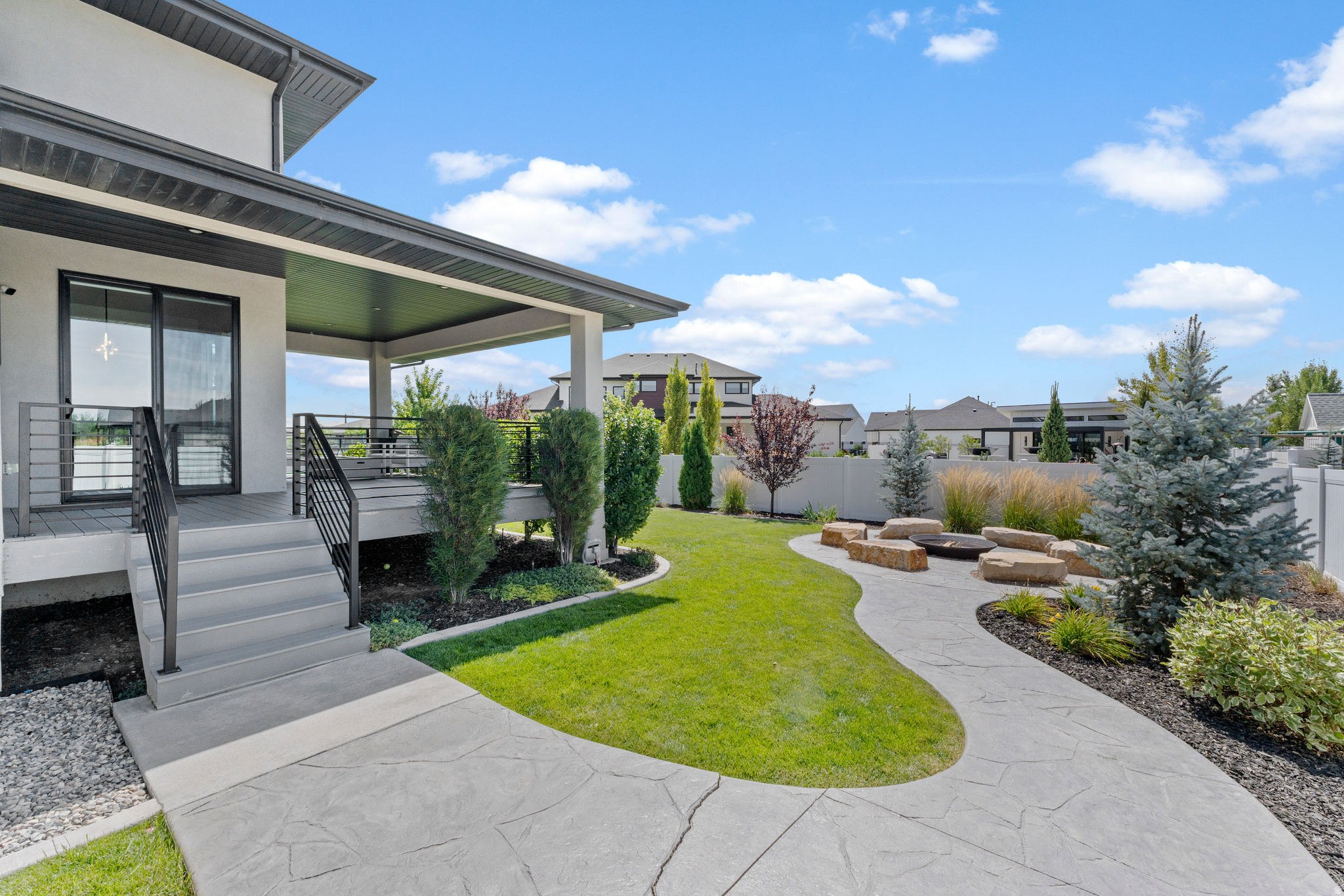 main property photo 50