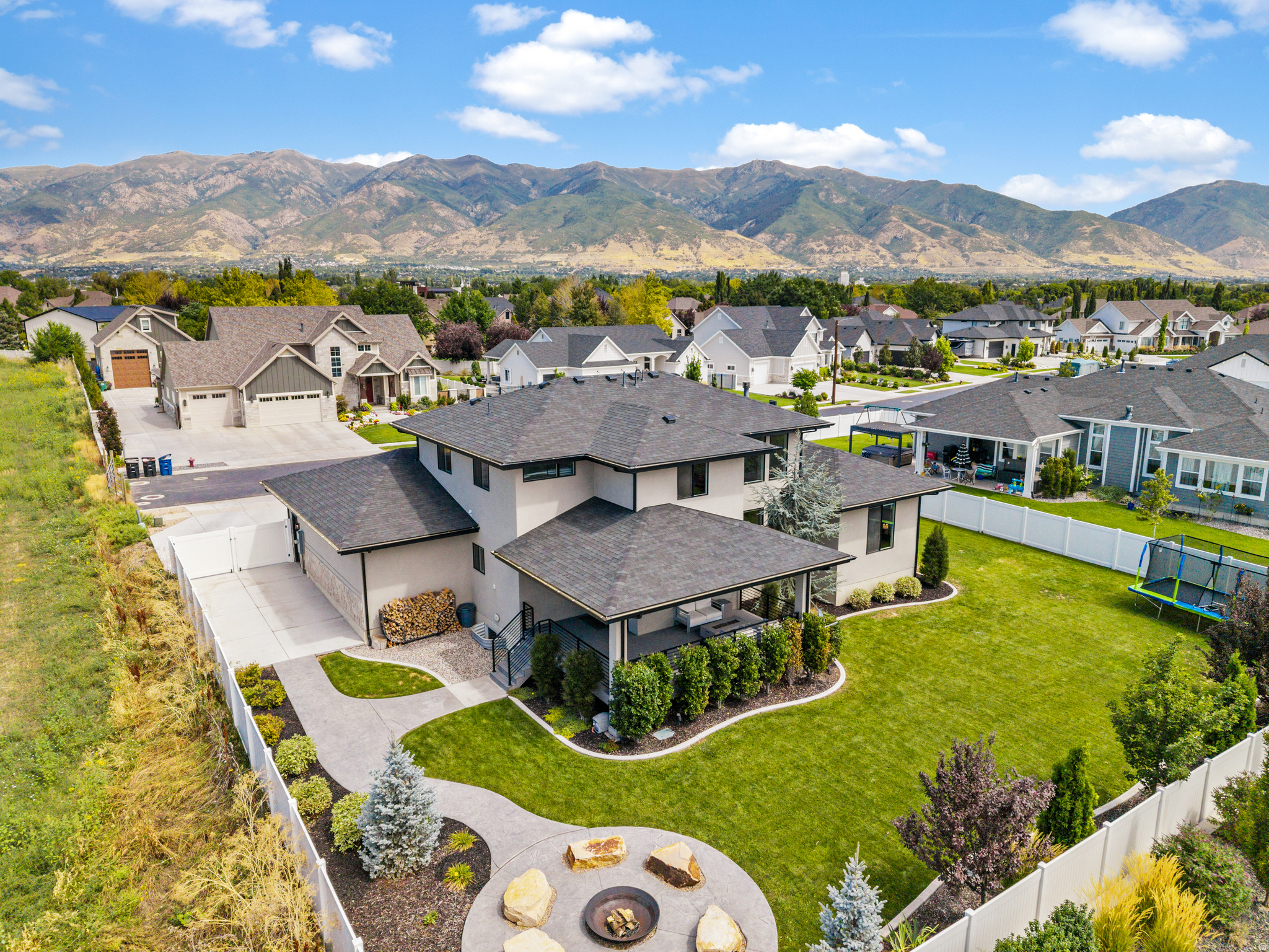 main property photo 70