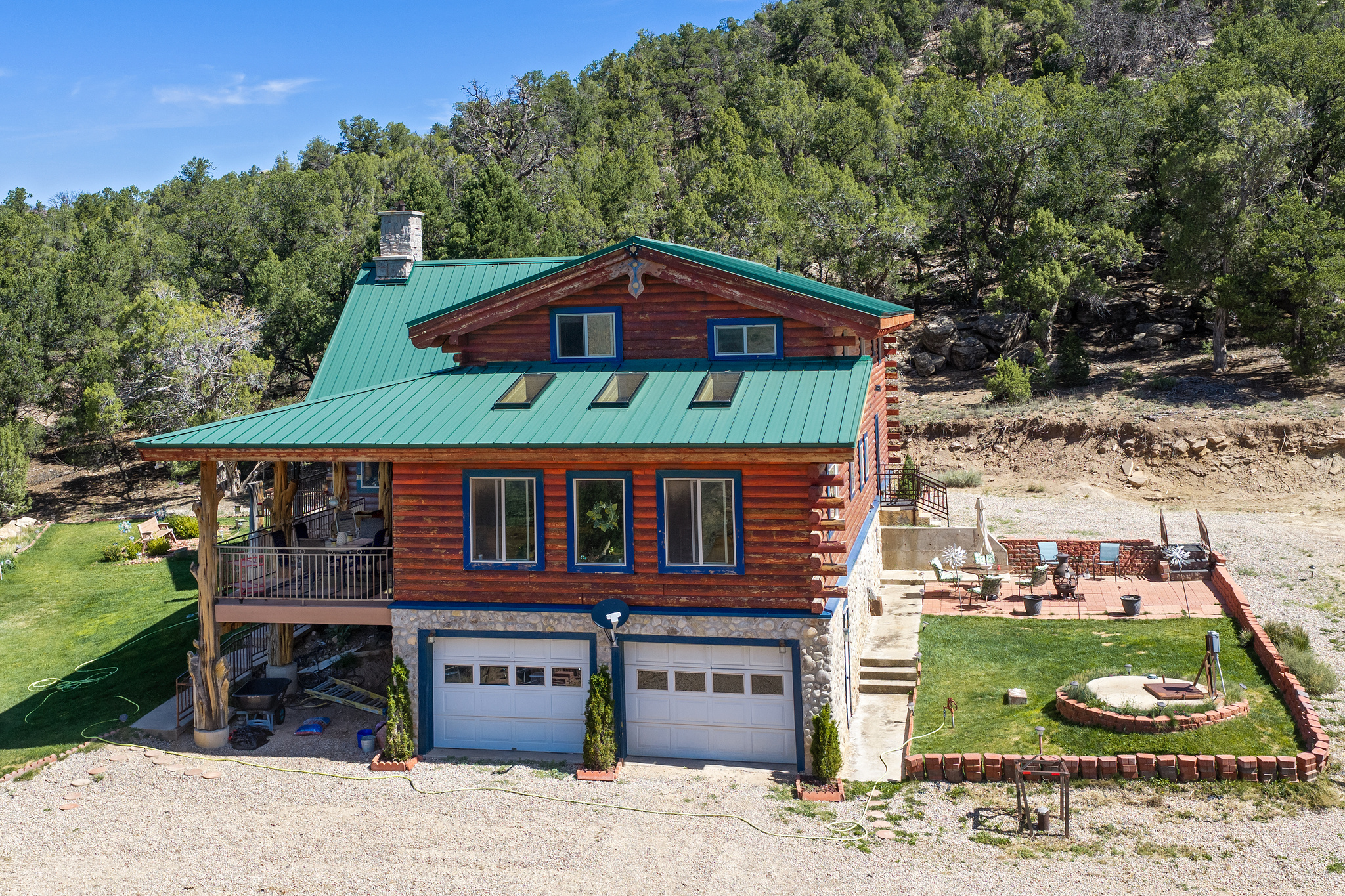 main property photo 6