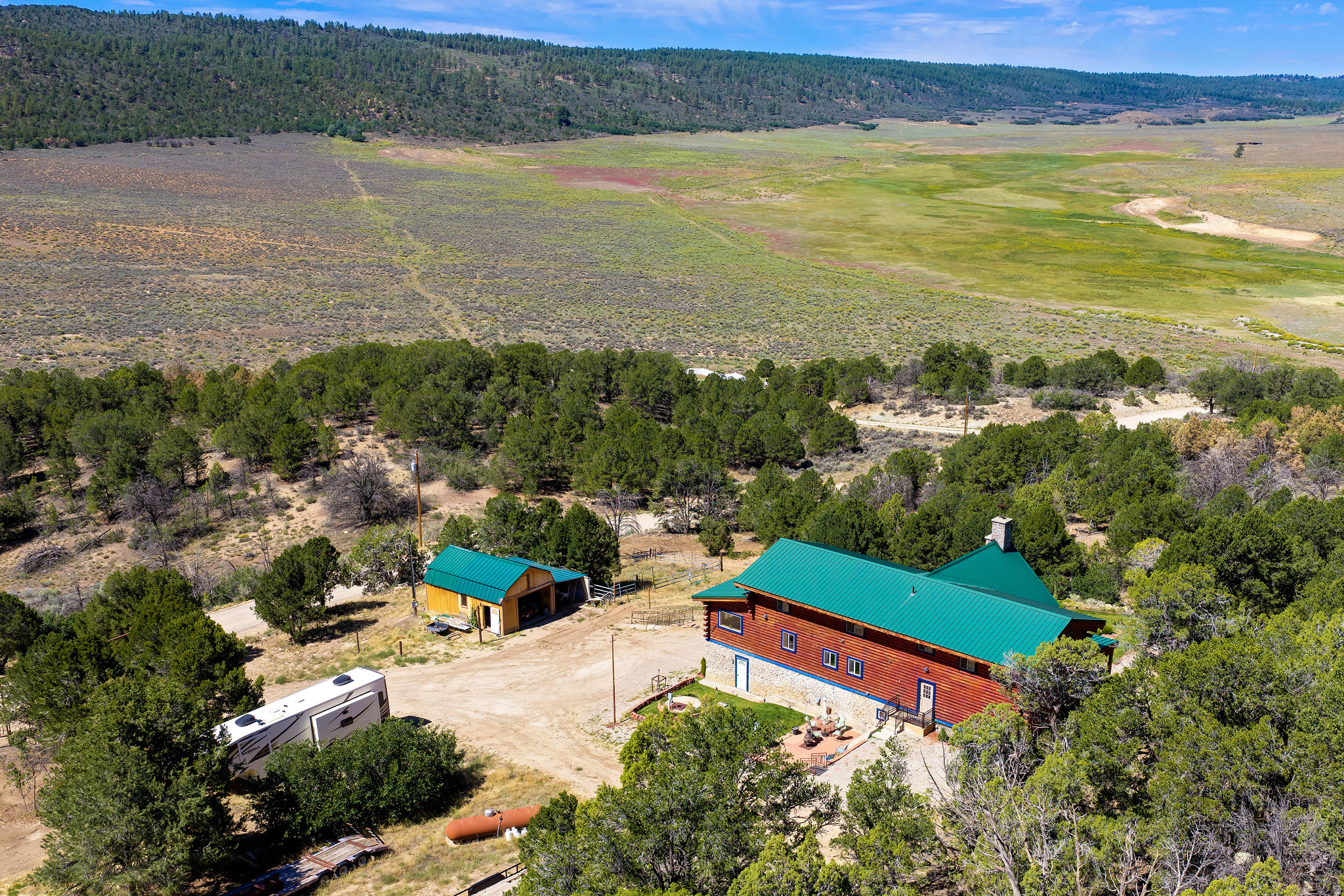 main property photo 8