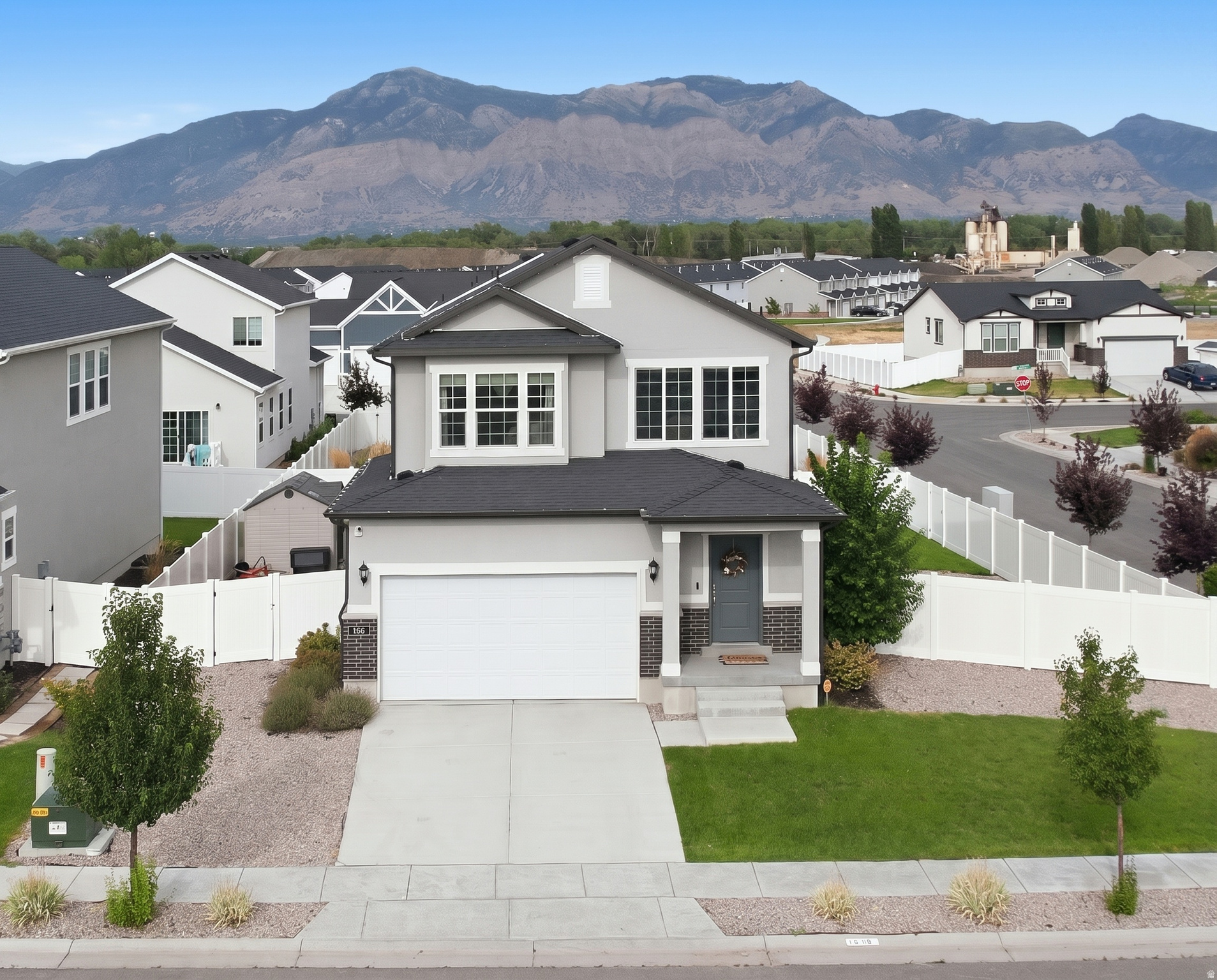 main property photo 35