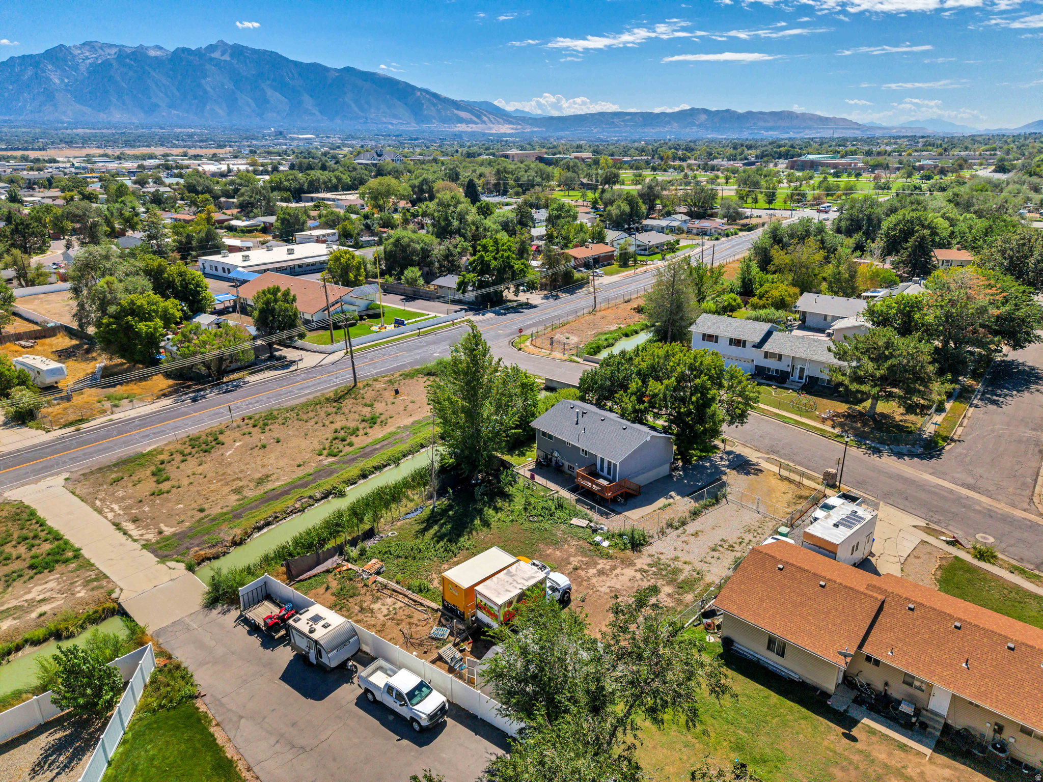 main property photo 29
