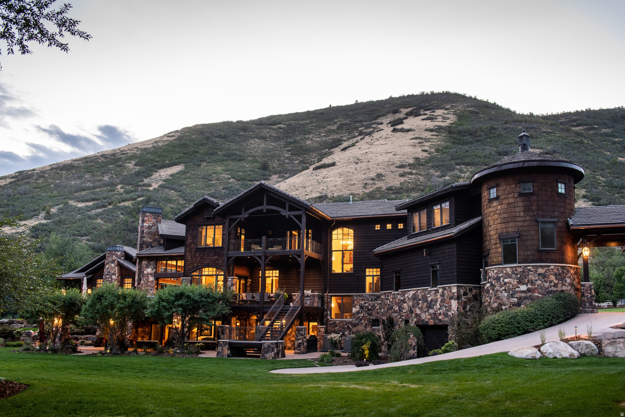main property photo 8