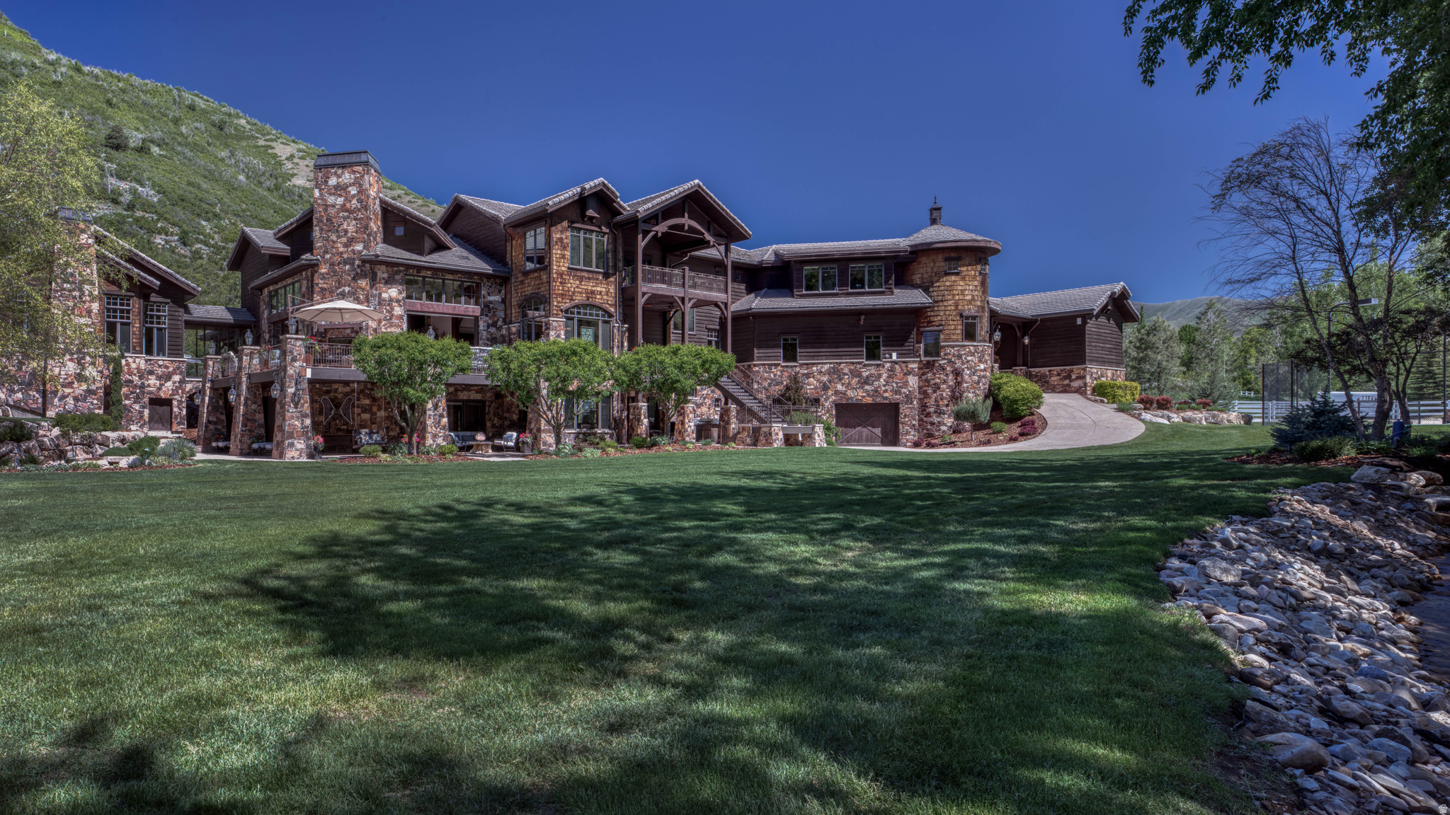 main property photo 88