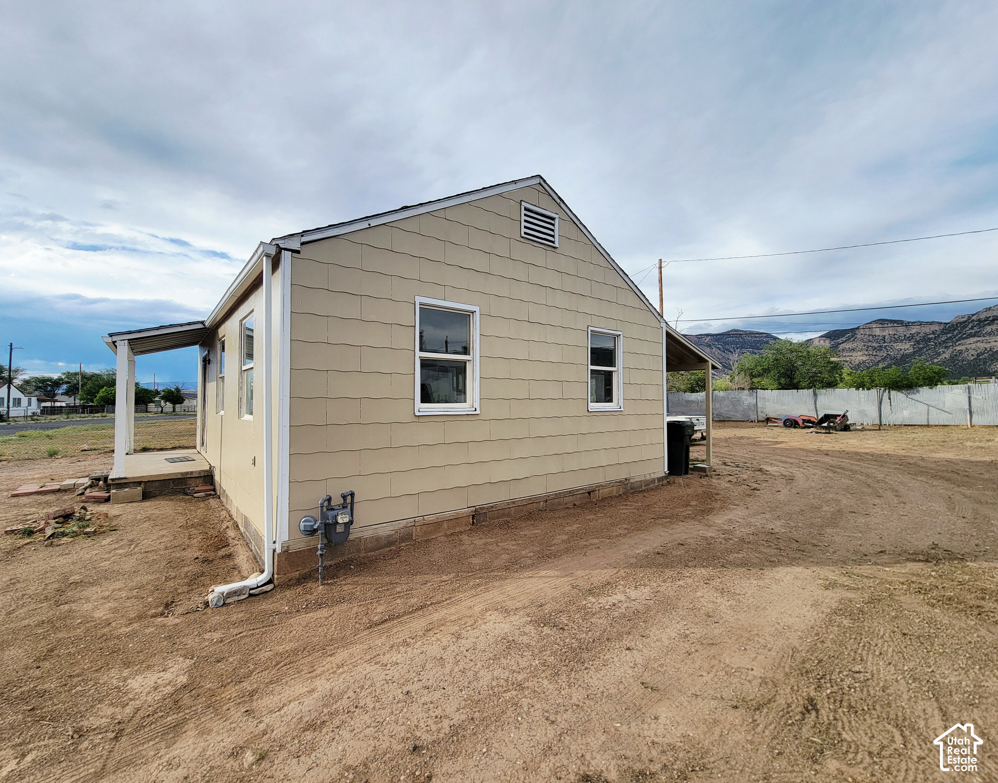 main property photo 39