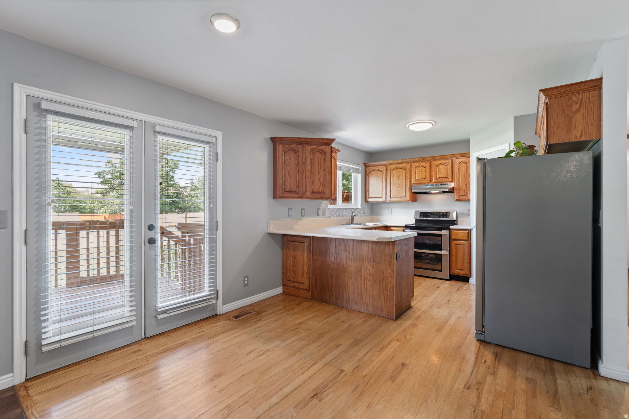 main property photo 18