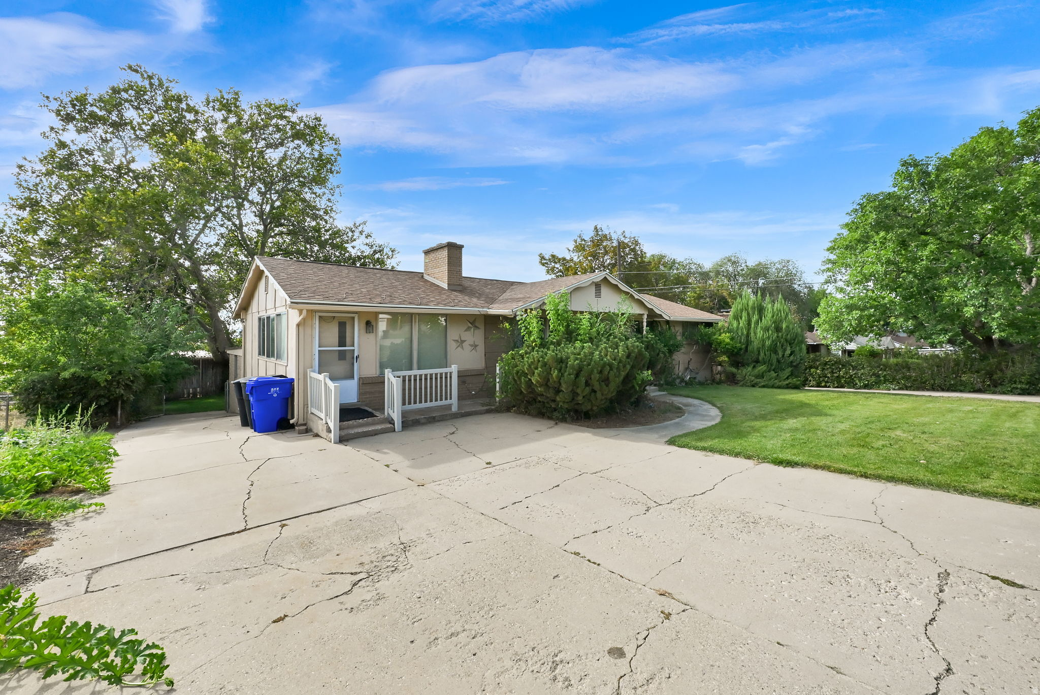 main property photo 2