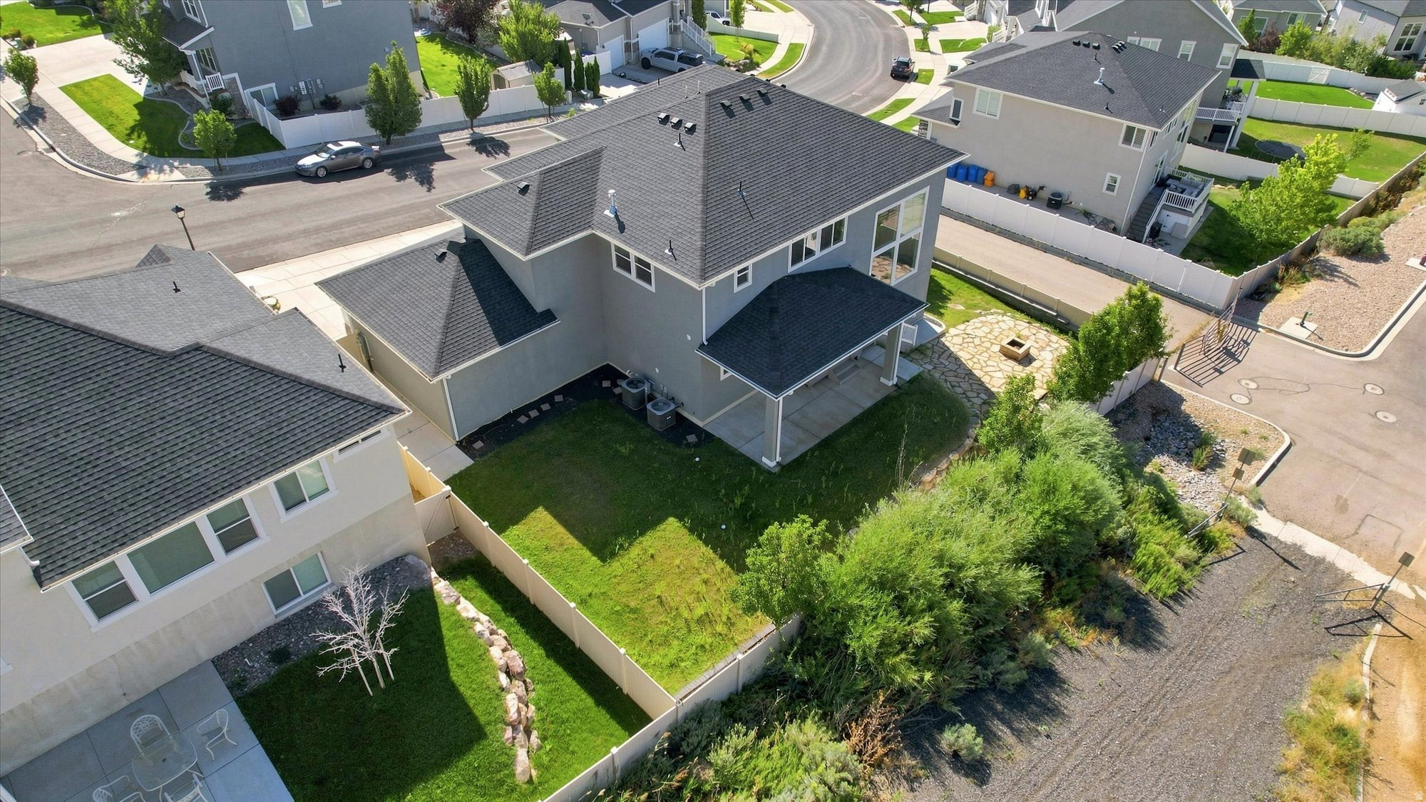 main property photo 50