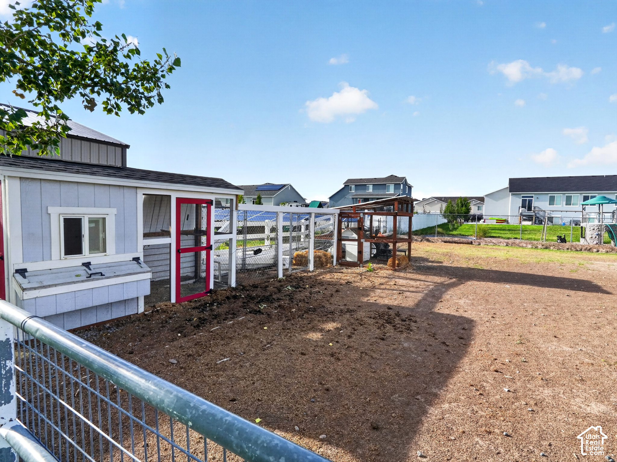 main property photo 33