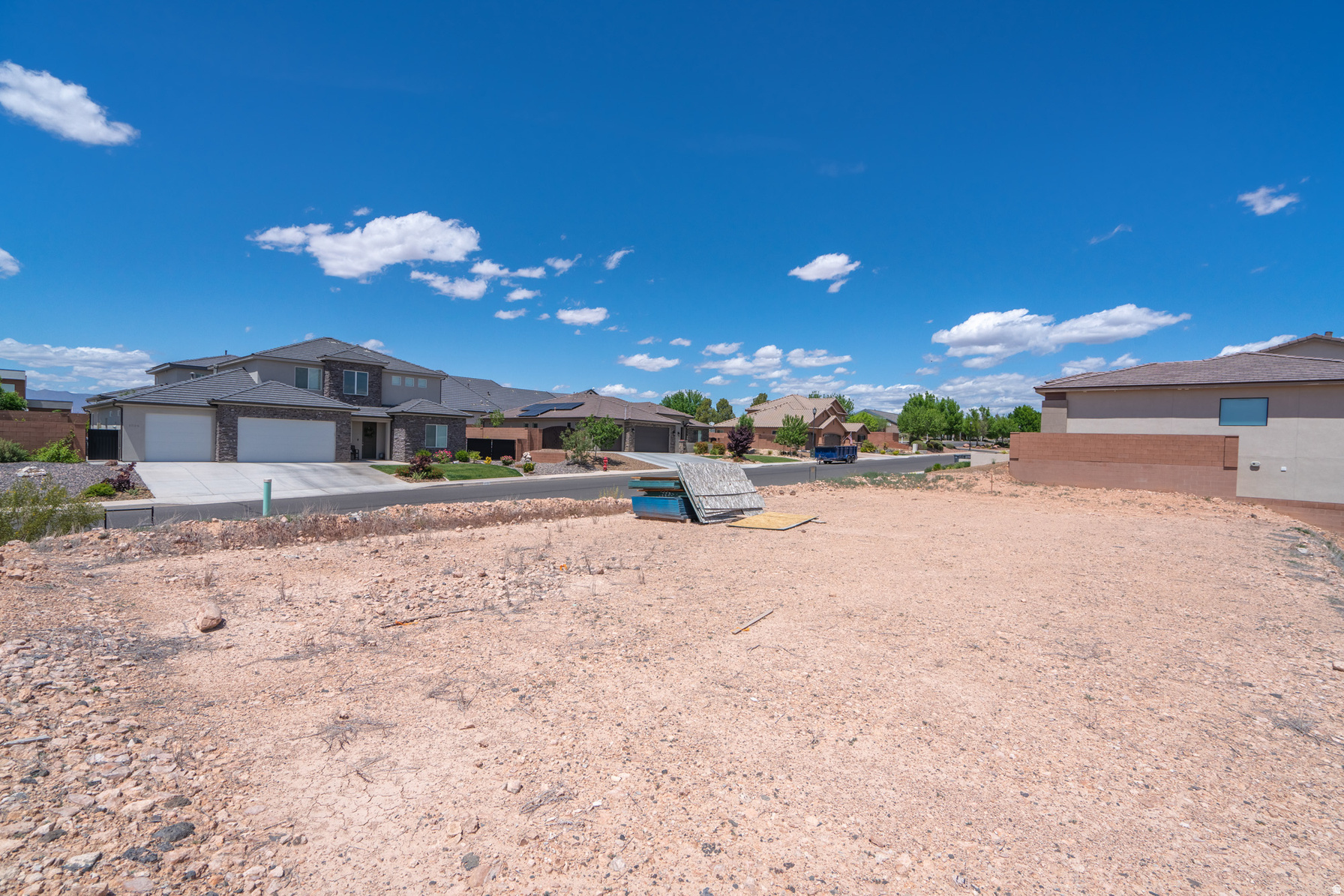 main property photo 3