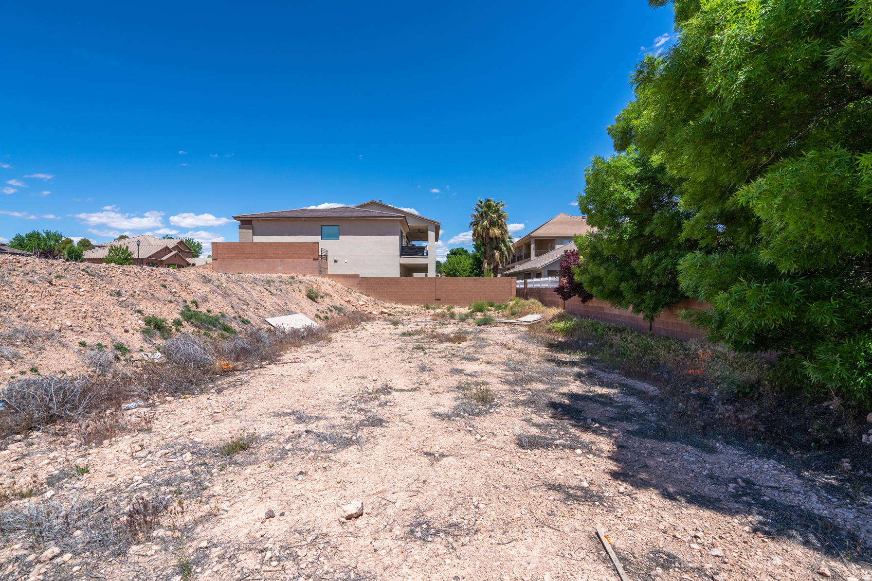 main property photo 5