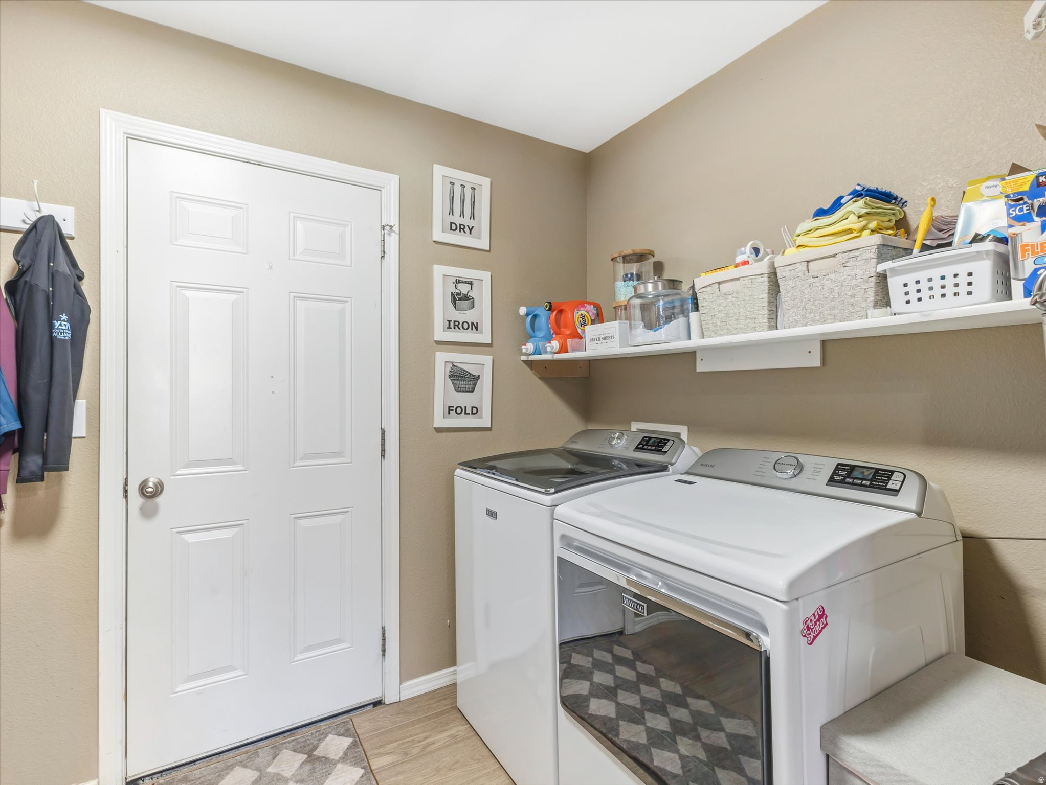 main property photo 27