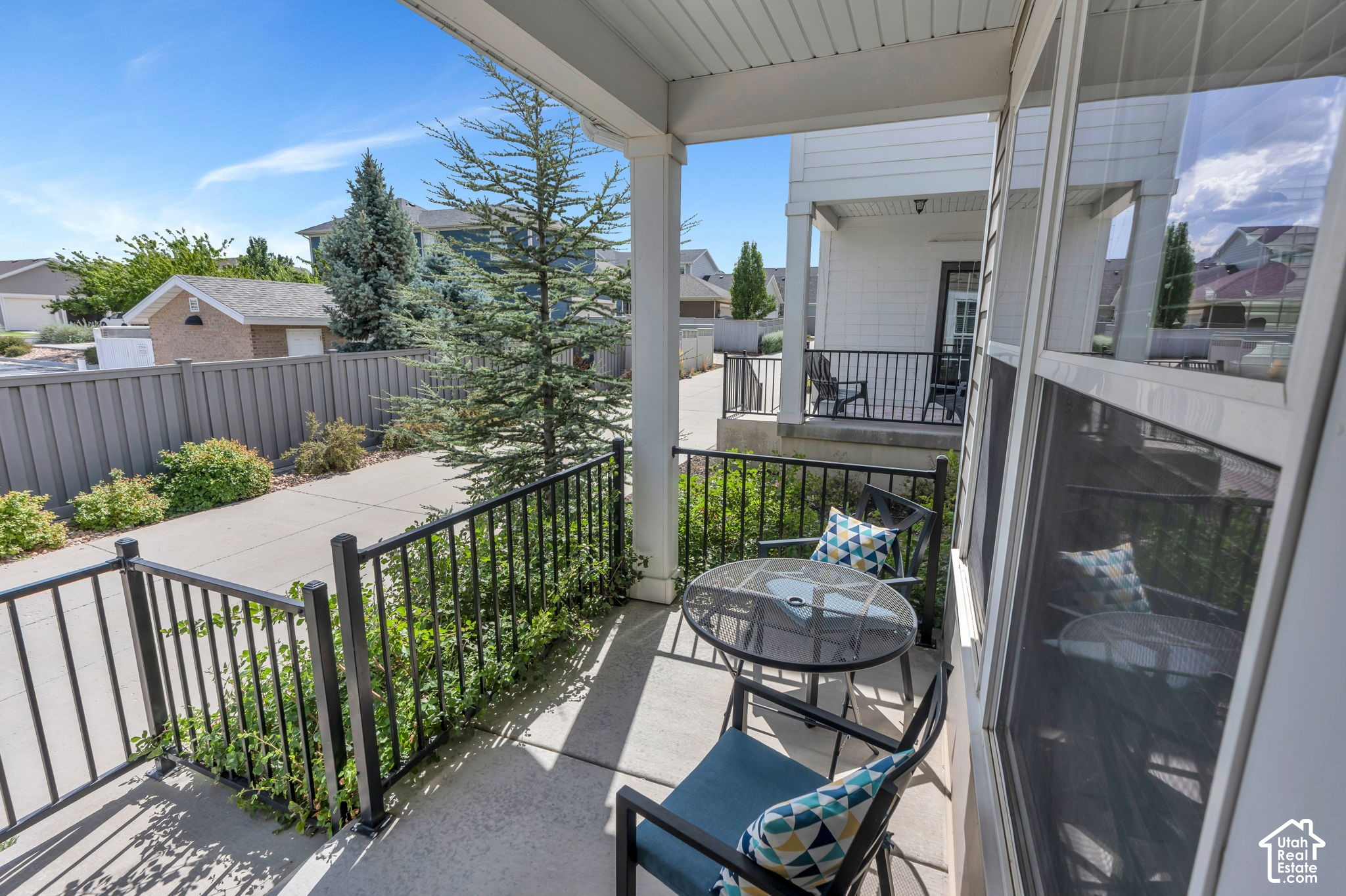 property viewer photo 15