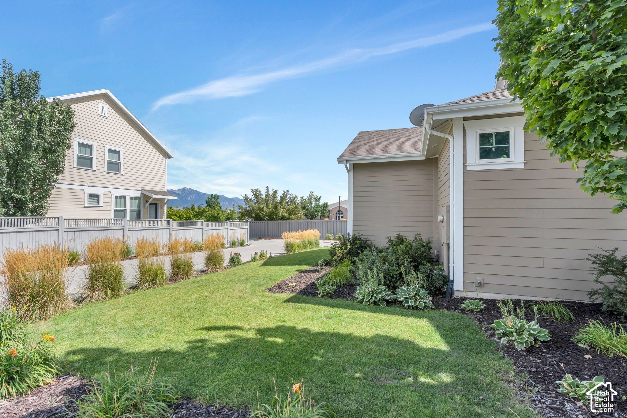 property viewer photo 18