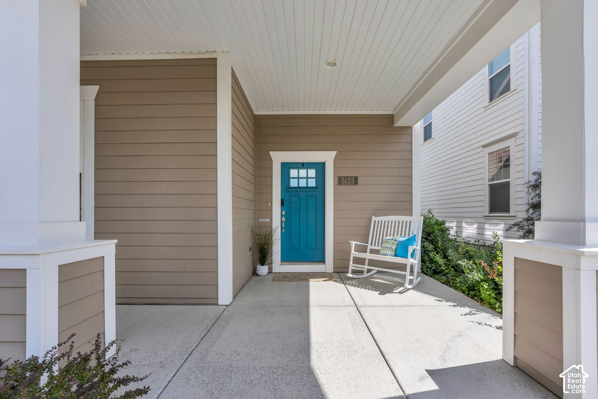 property viewer photo 19