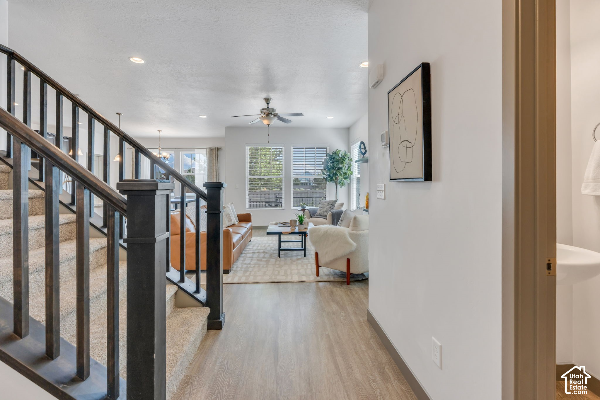 property viewer photo 27
