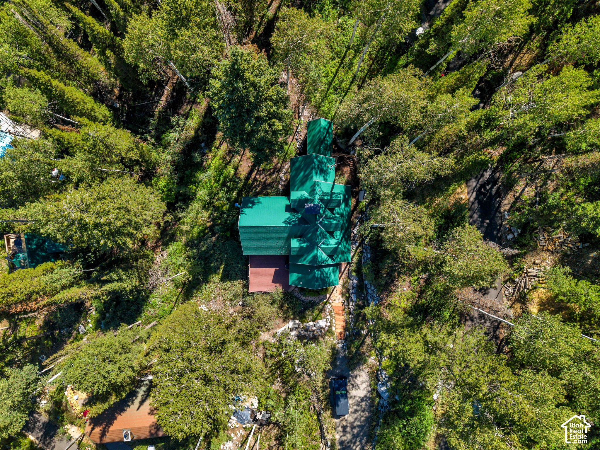 main property photo 30