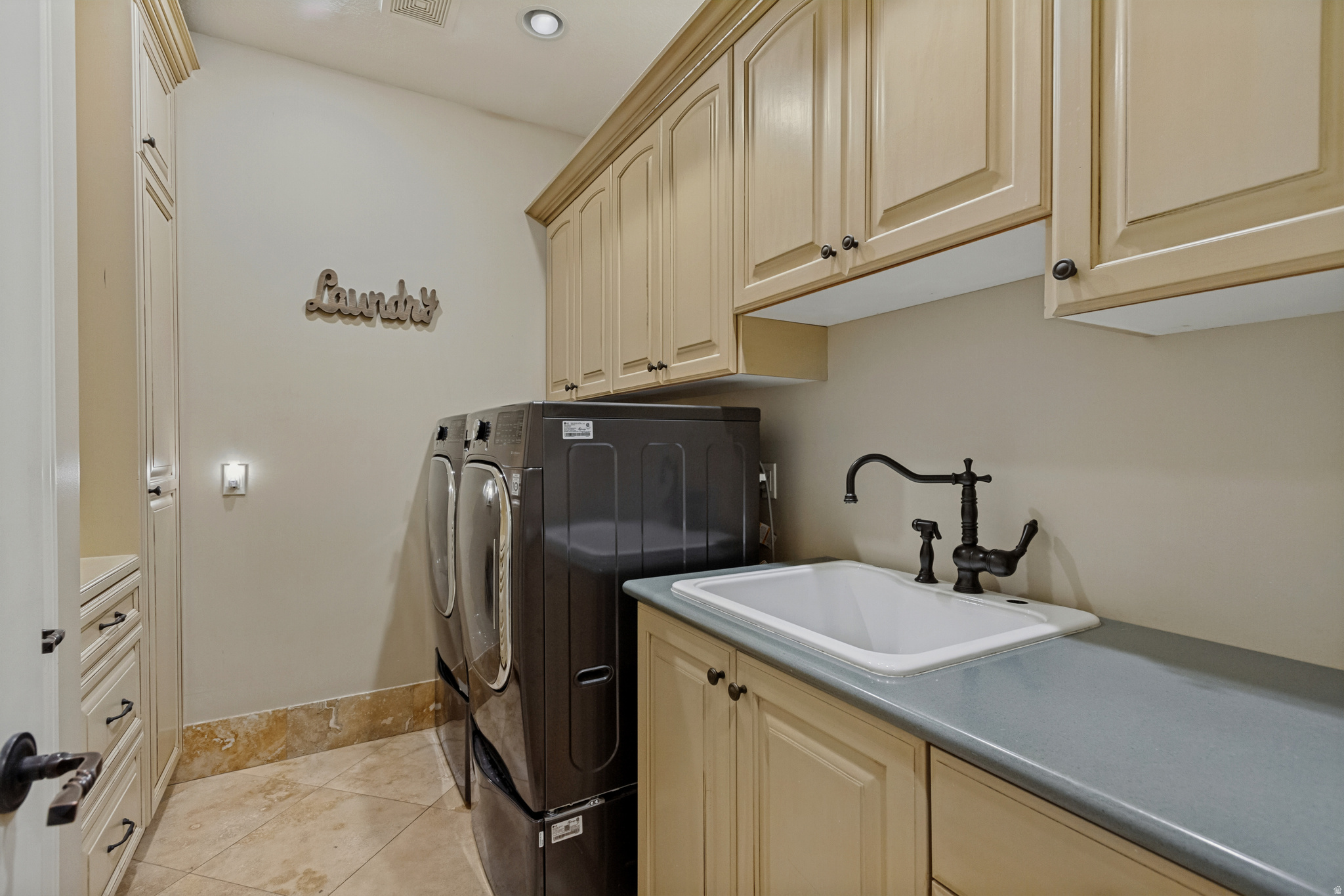 main property photo 74