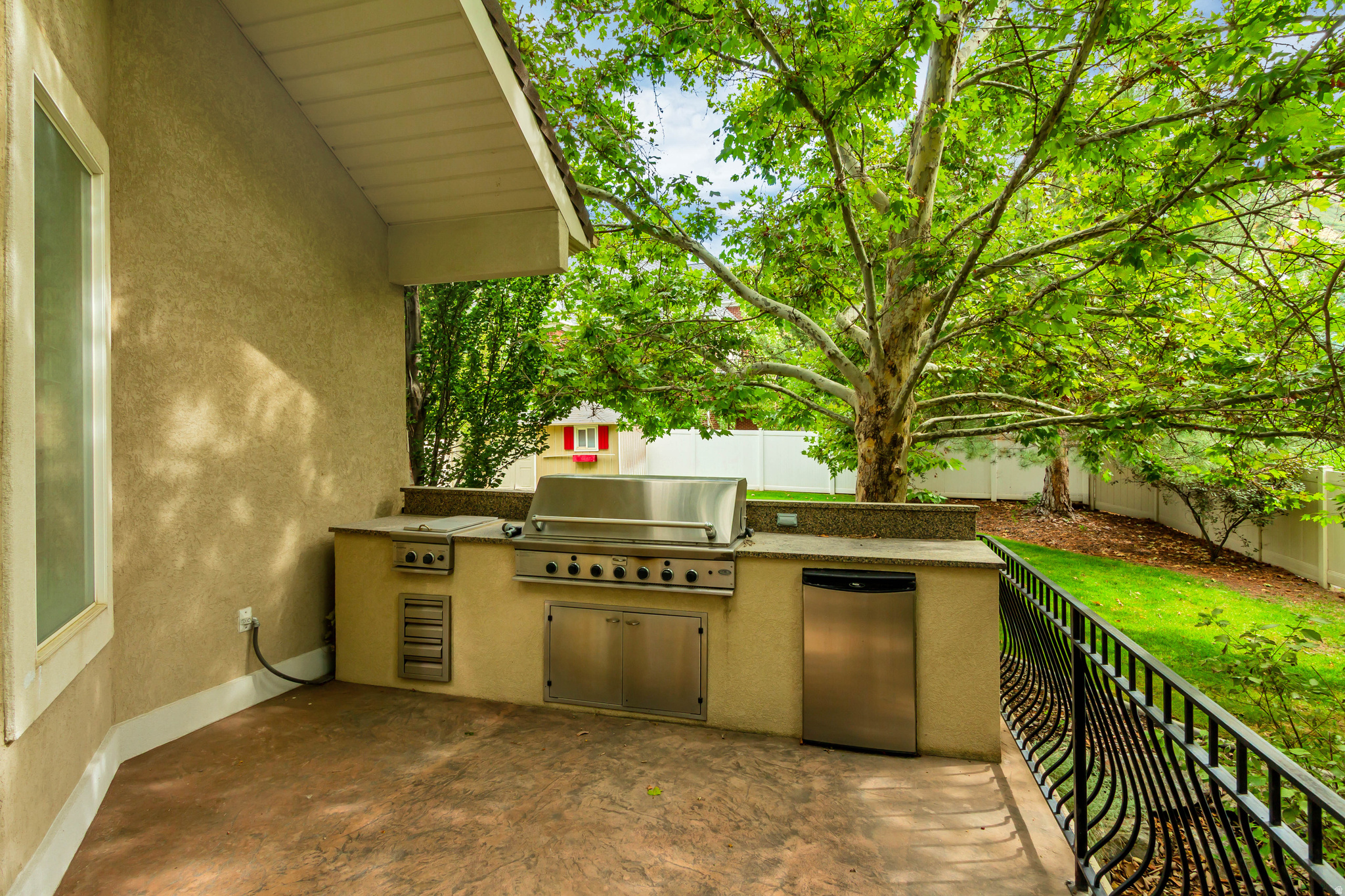 main property photo 77