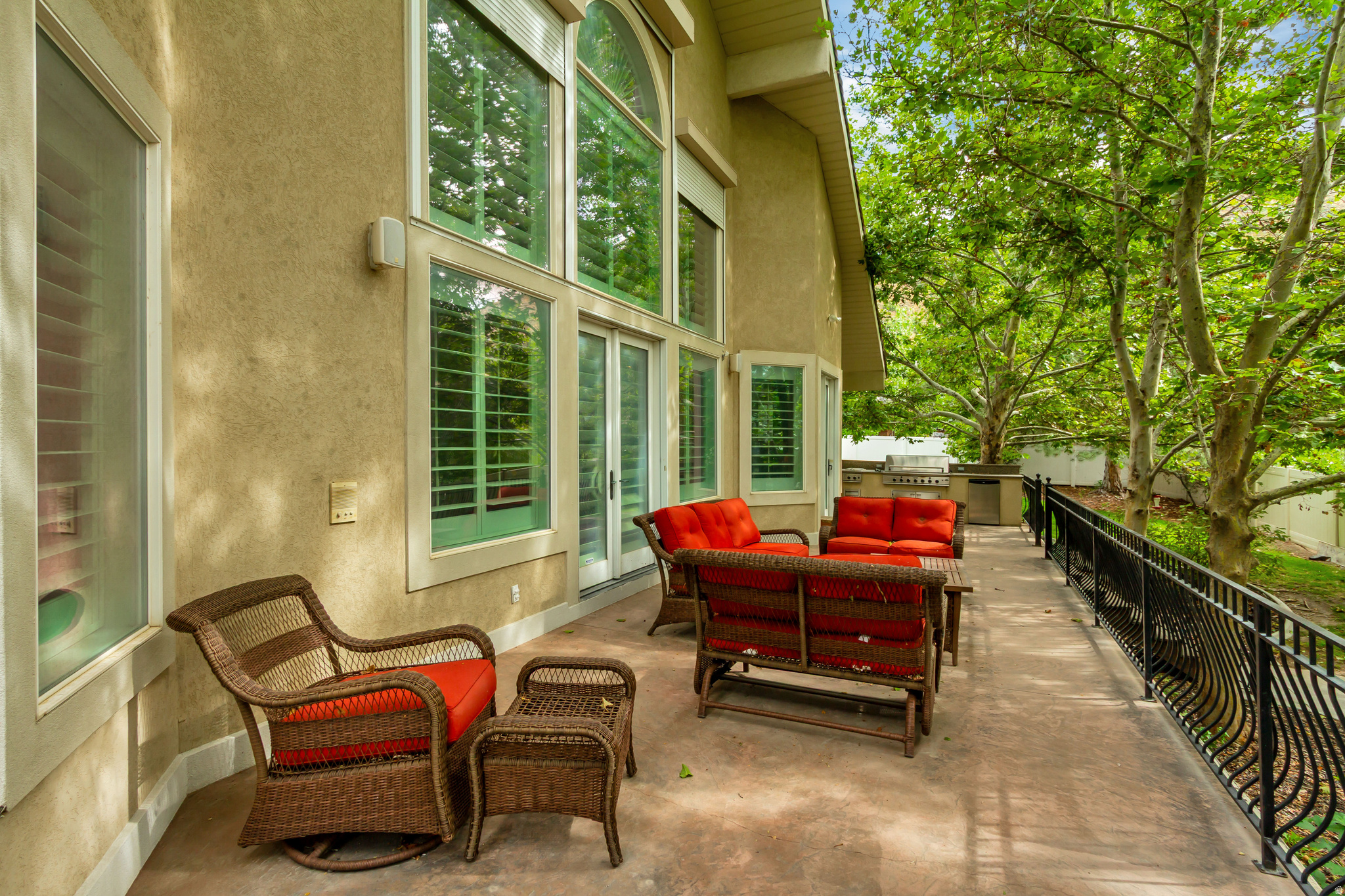 main property photo 80