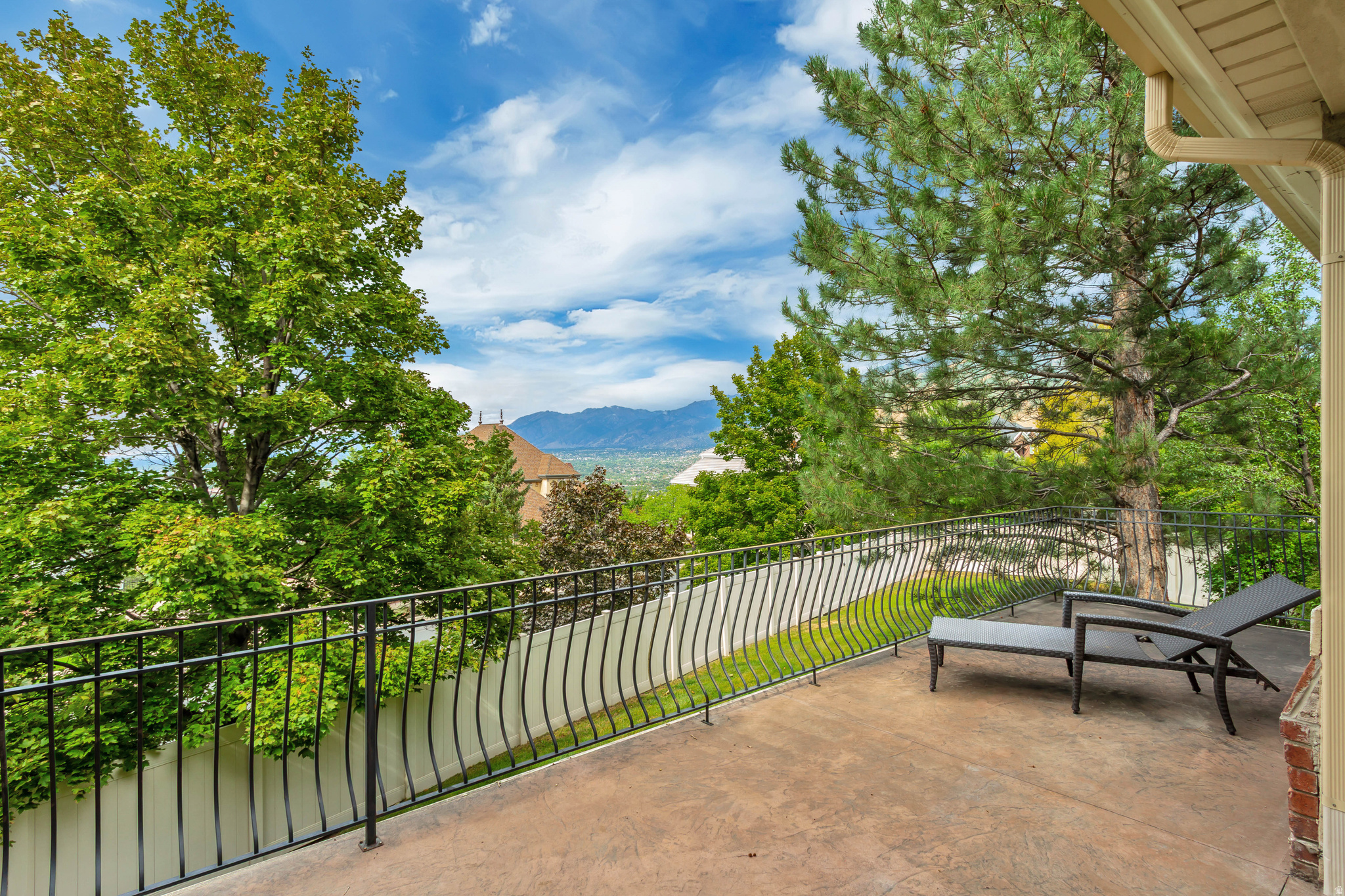 main property photo 81