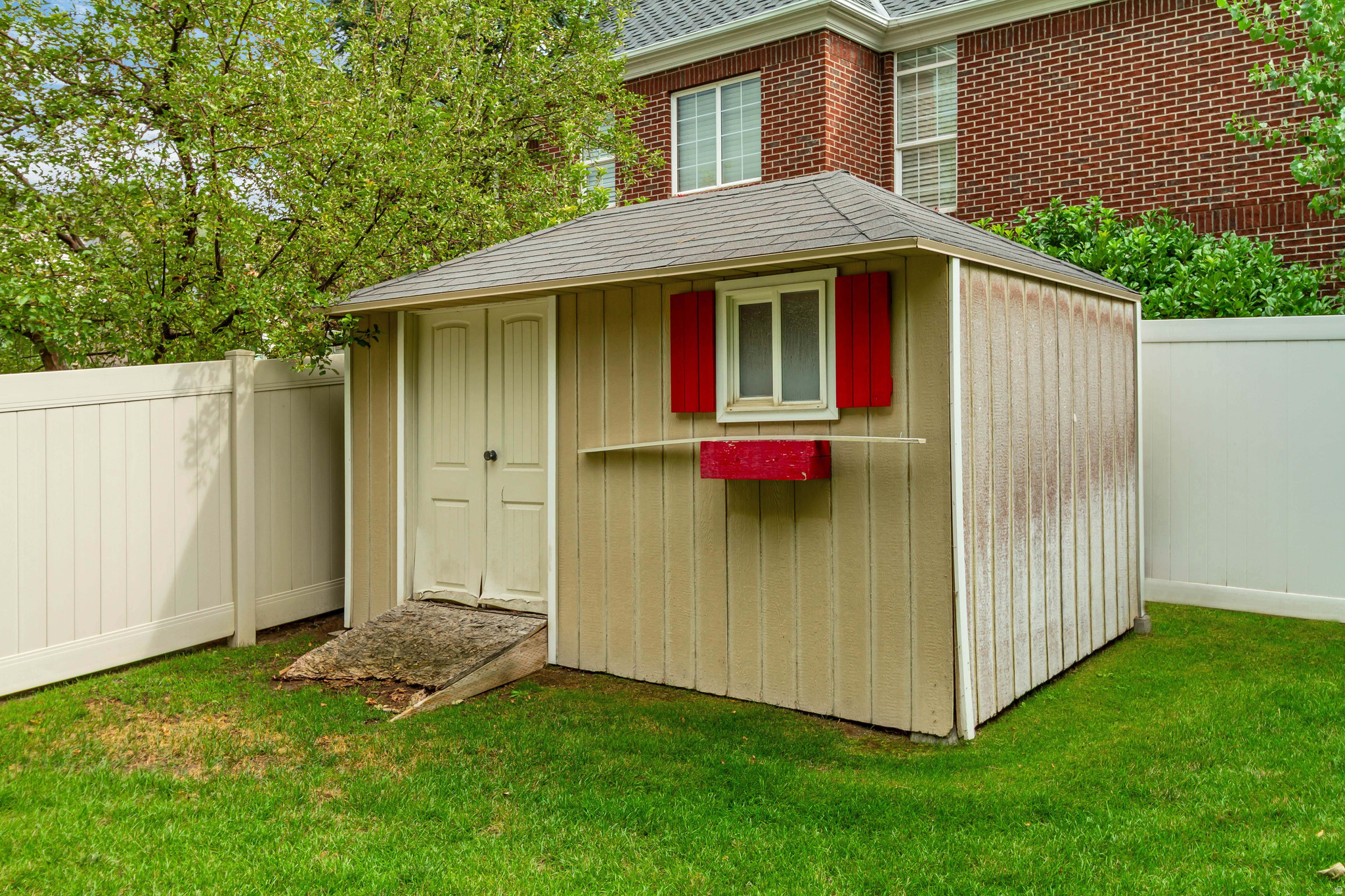 main property photo 88