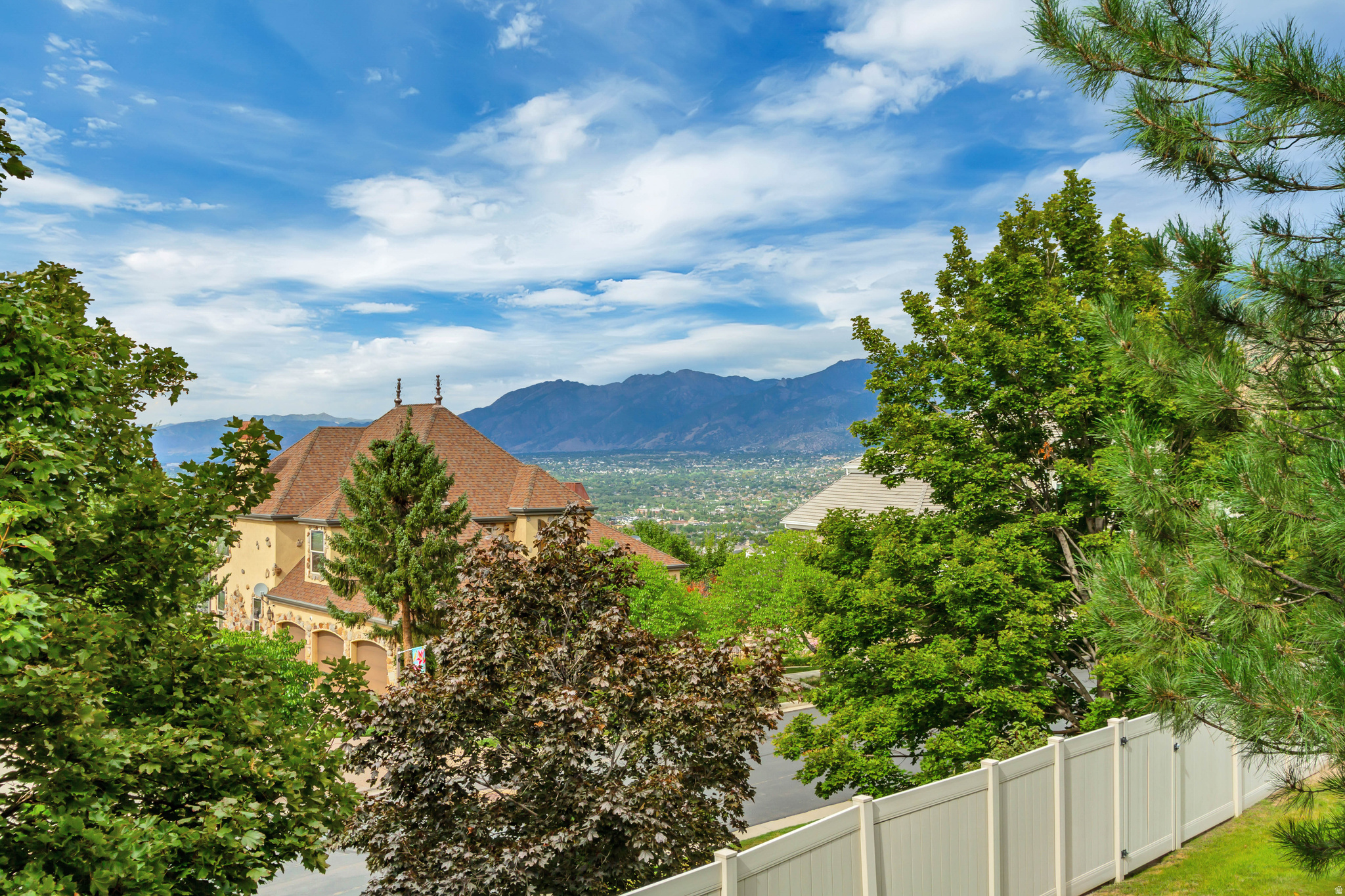 main property photo 89