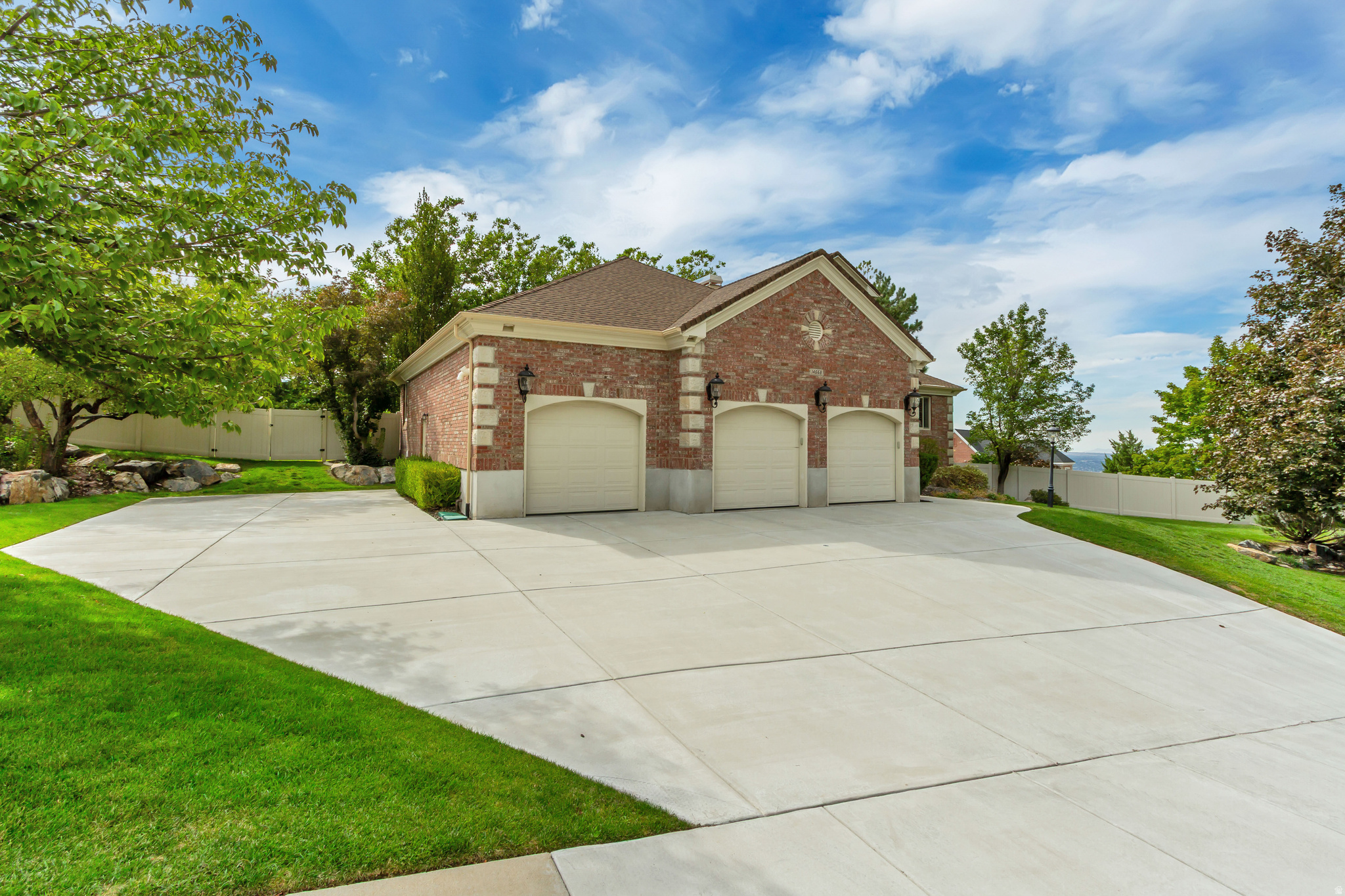 main property photo 91