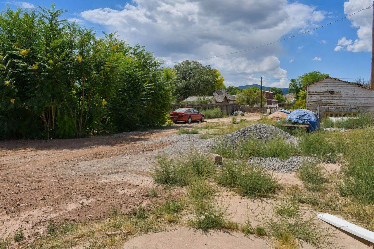 main property photo 0