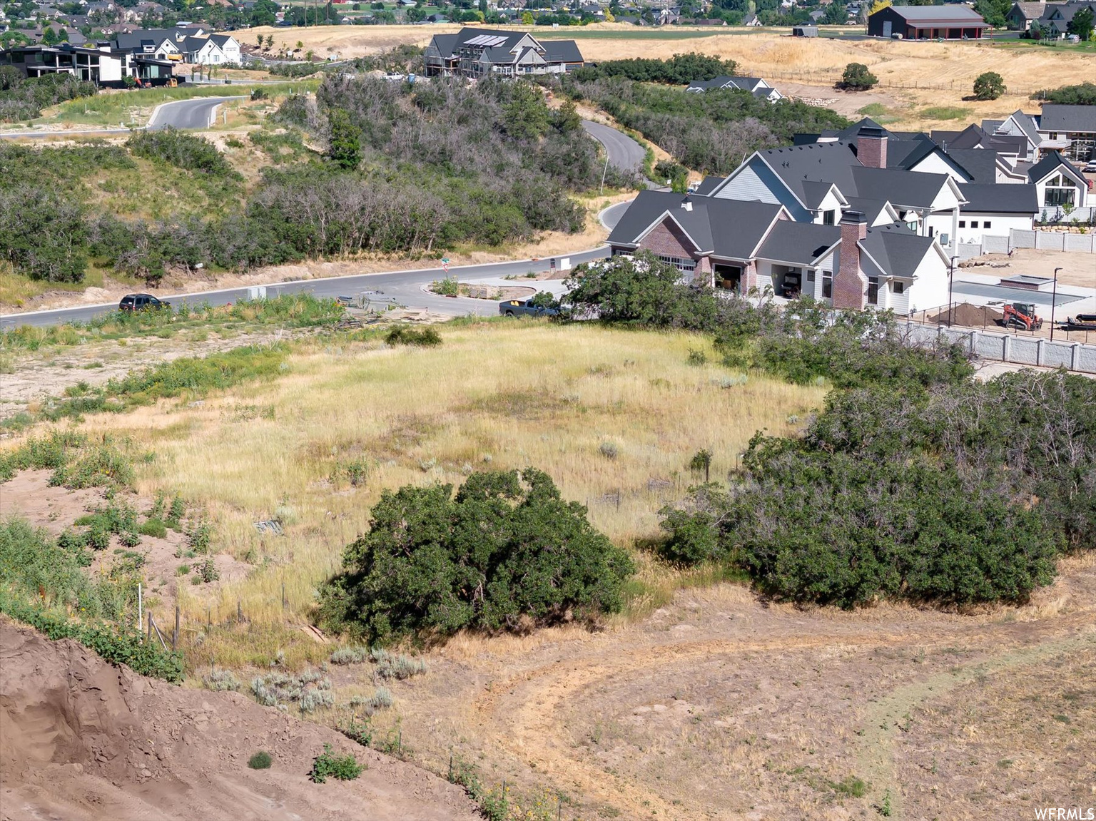 main property photo 12