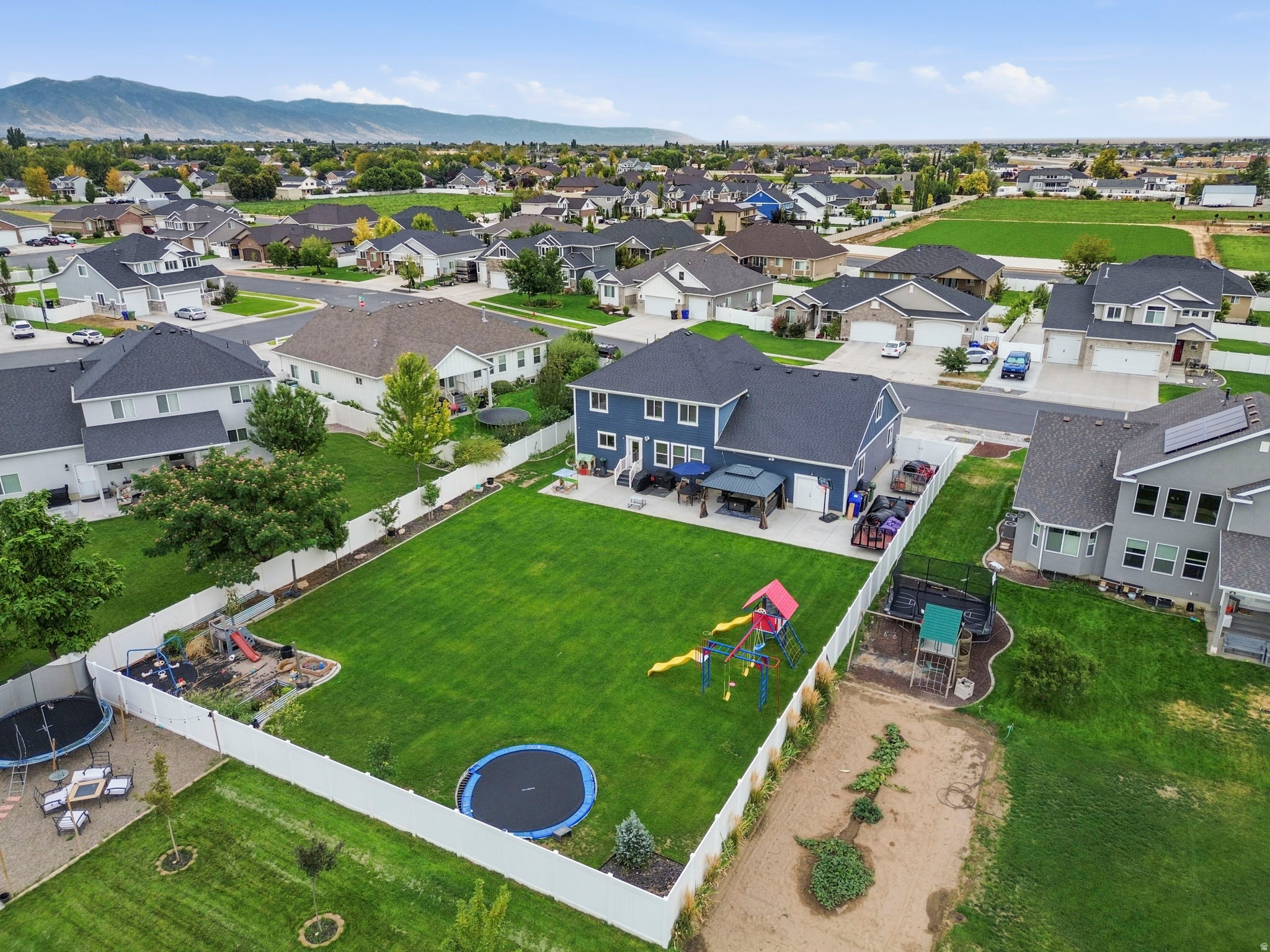 main property photo 51