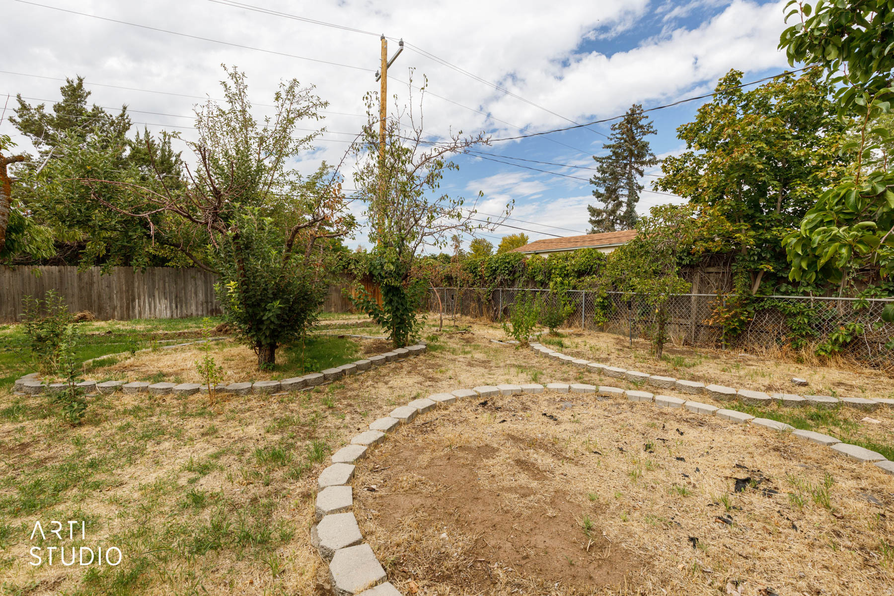 main property photo 20