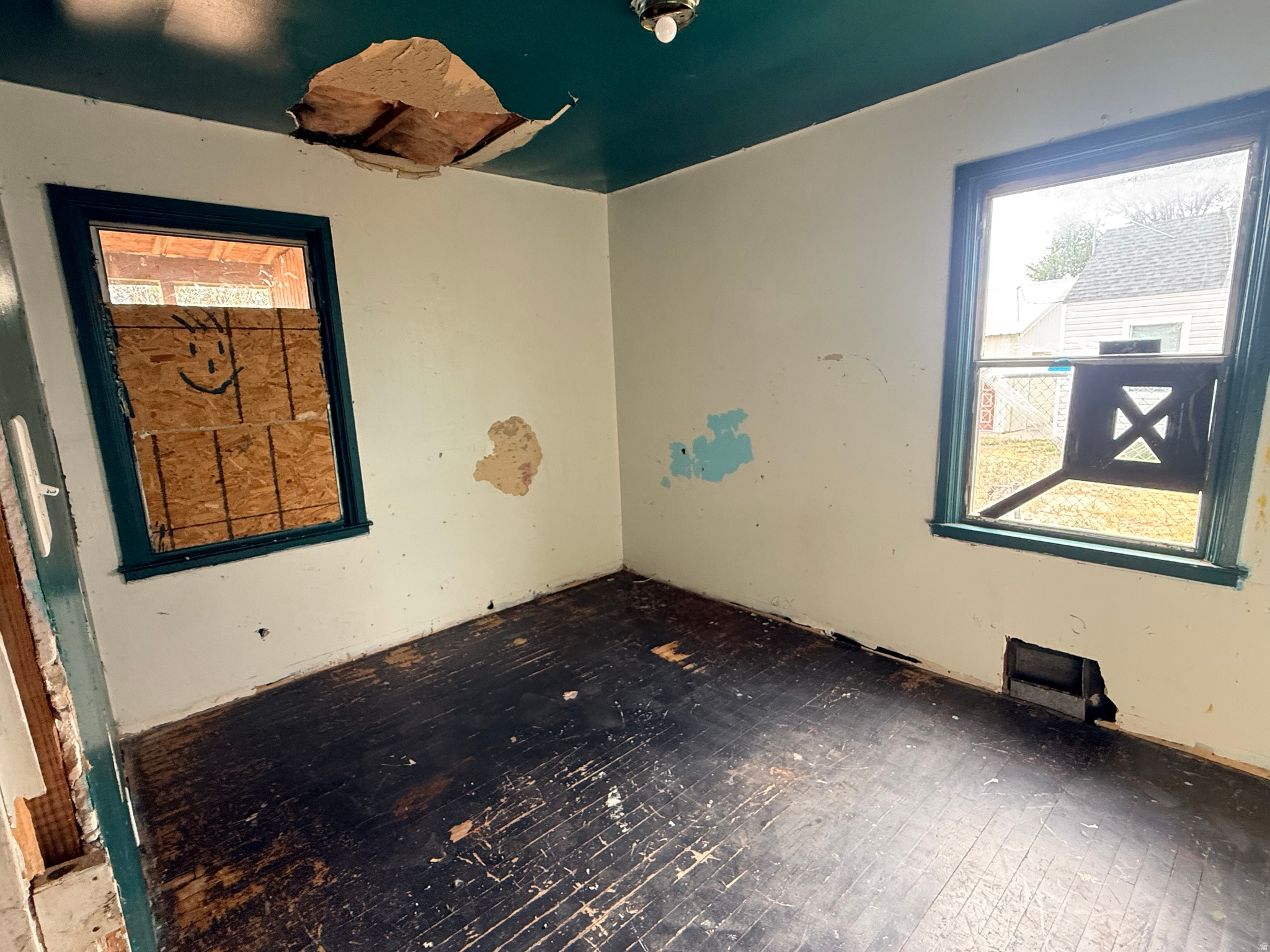 main property photo 14