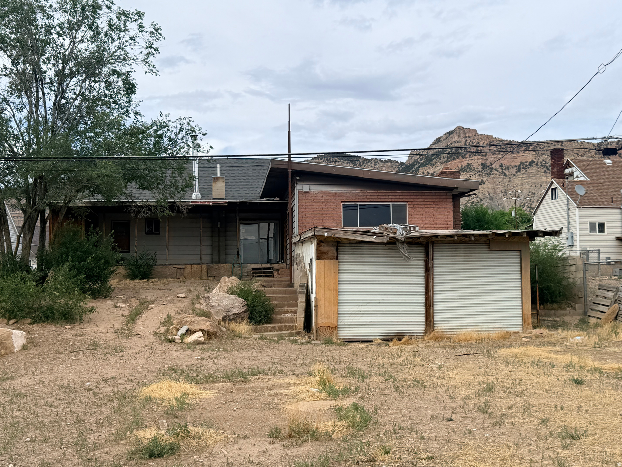 main property photo 28