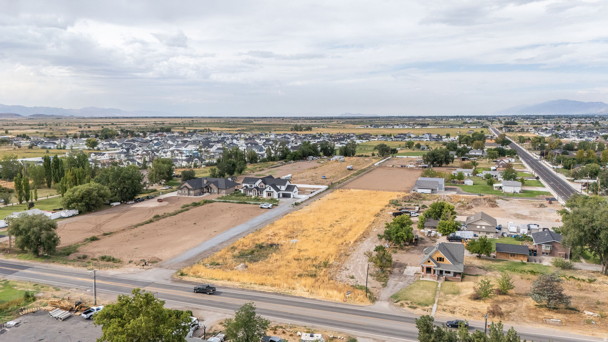 main property photo 9