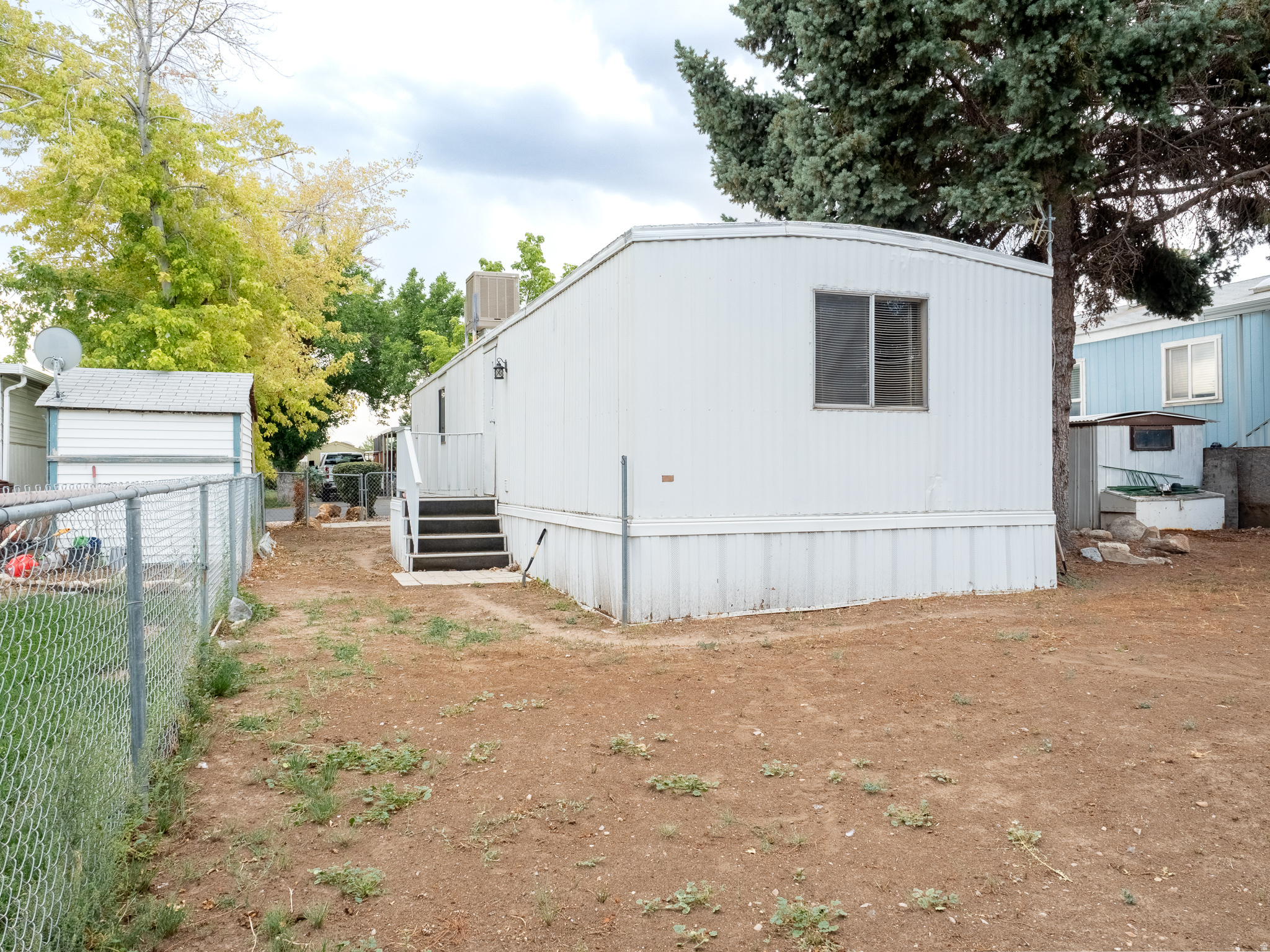 main property photo 16