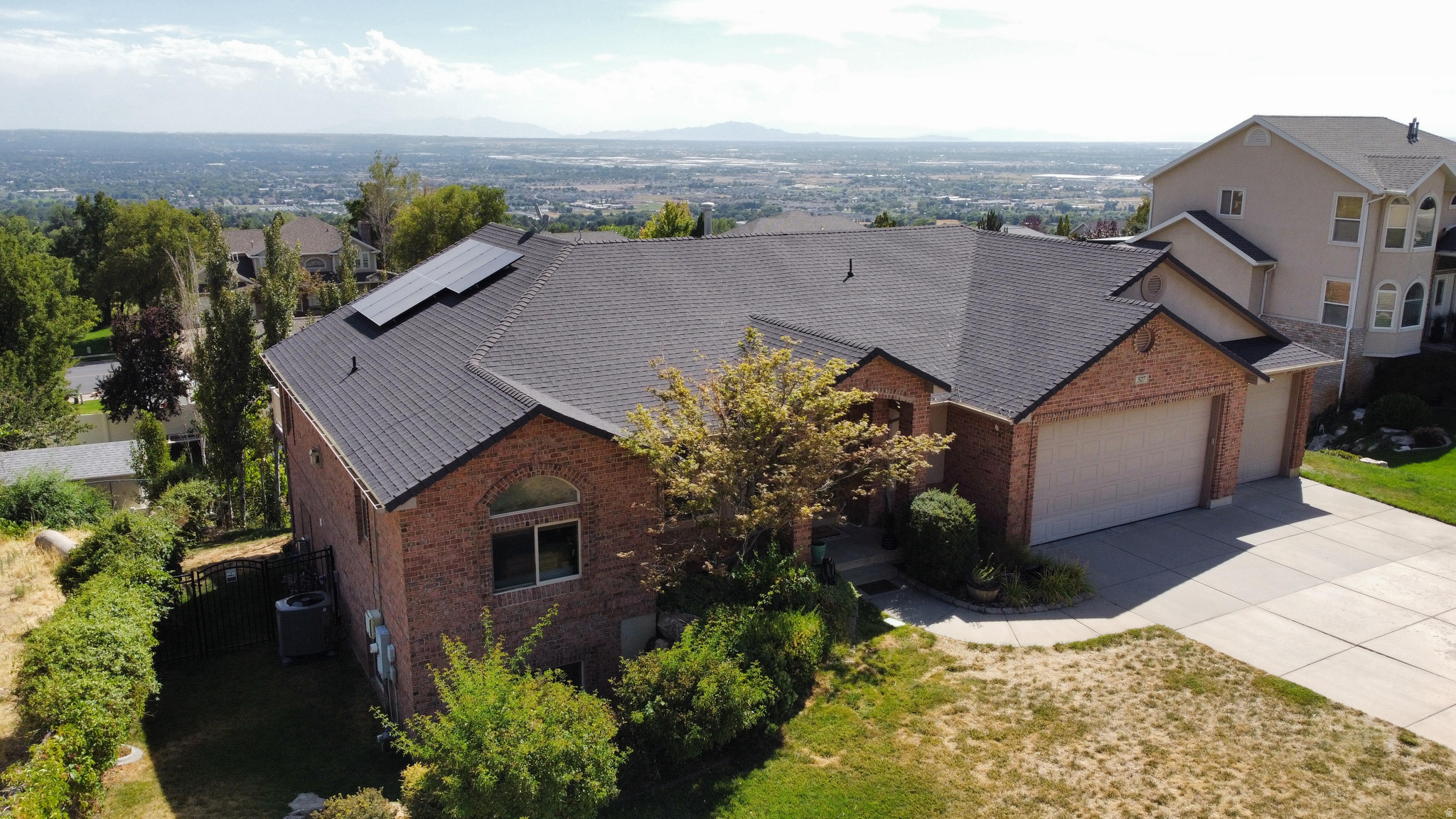 main property photo 45