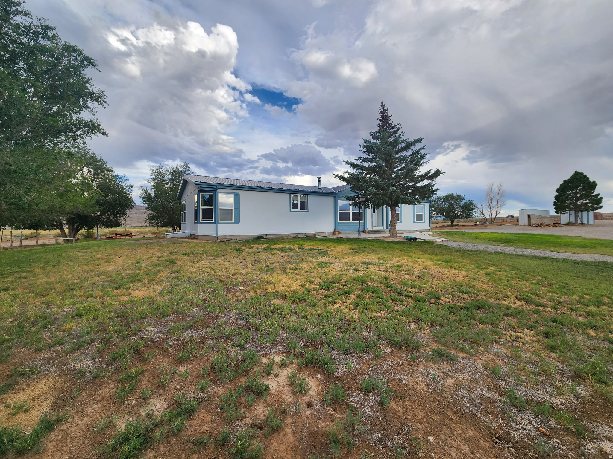 main property photo 22