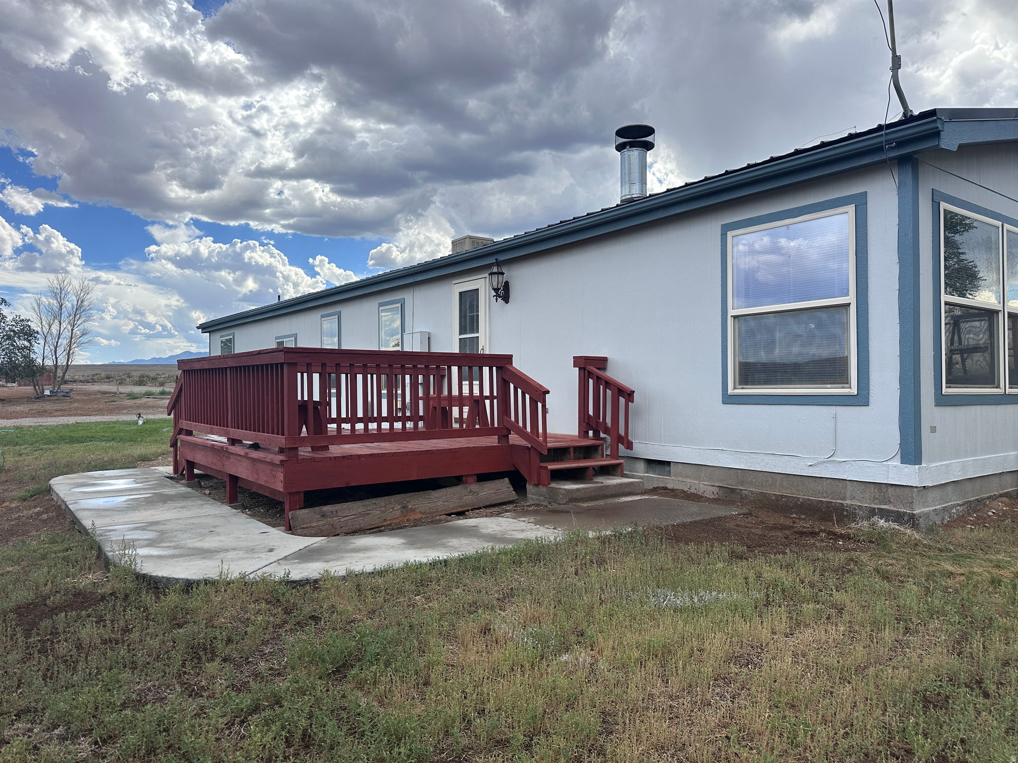 main property photo 27