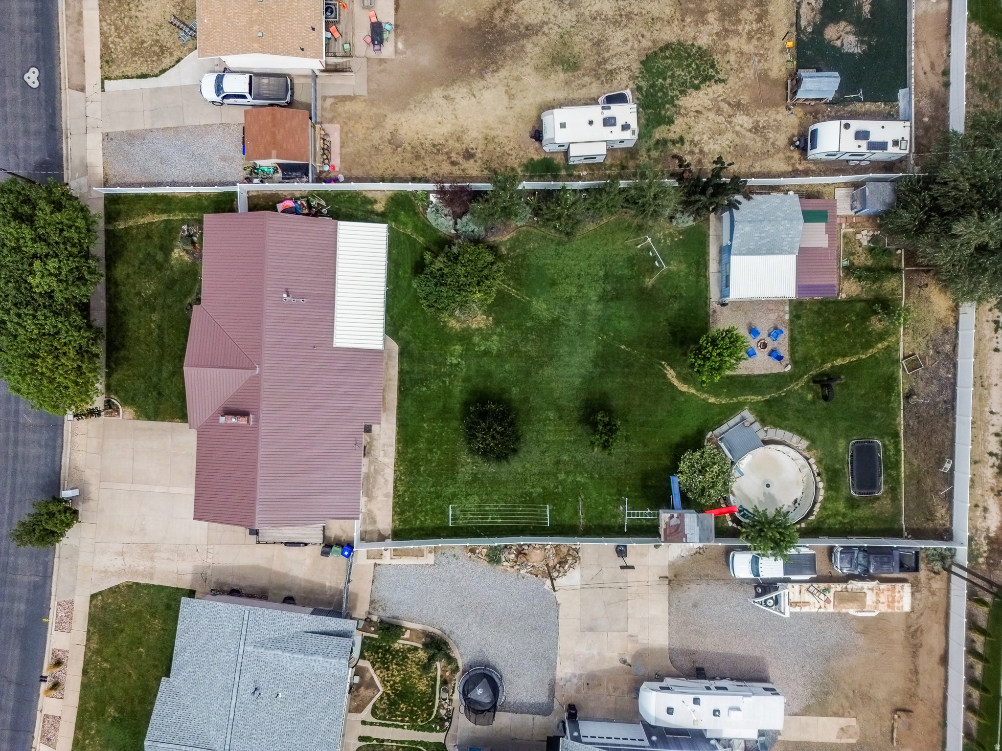 main property photo 35