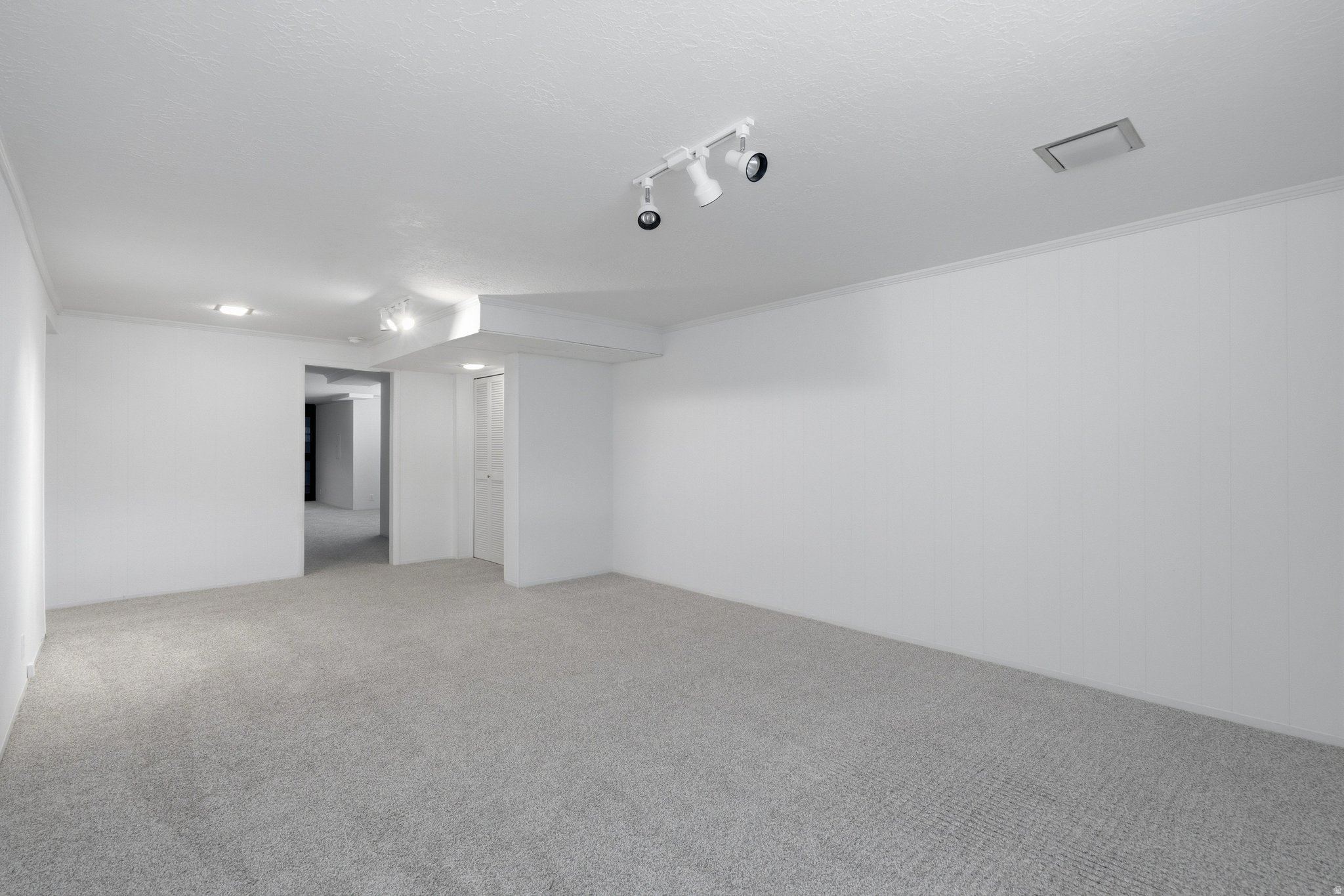 main property photo 68