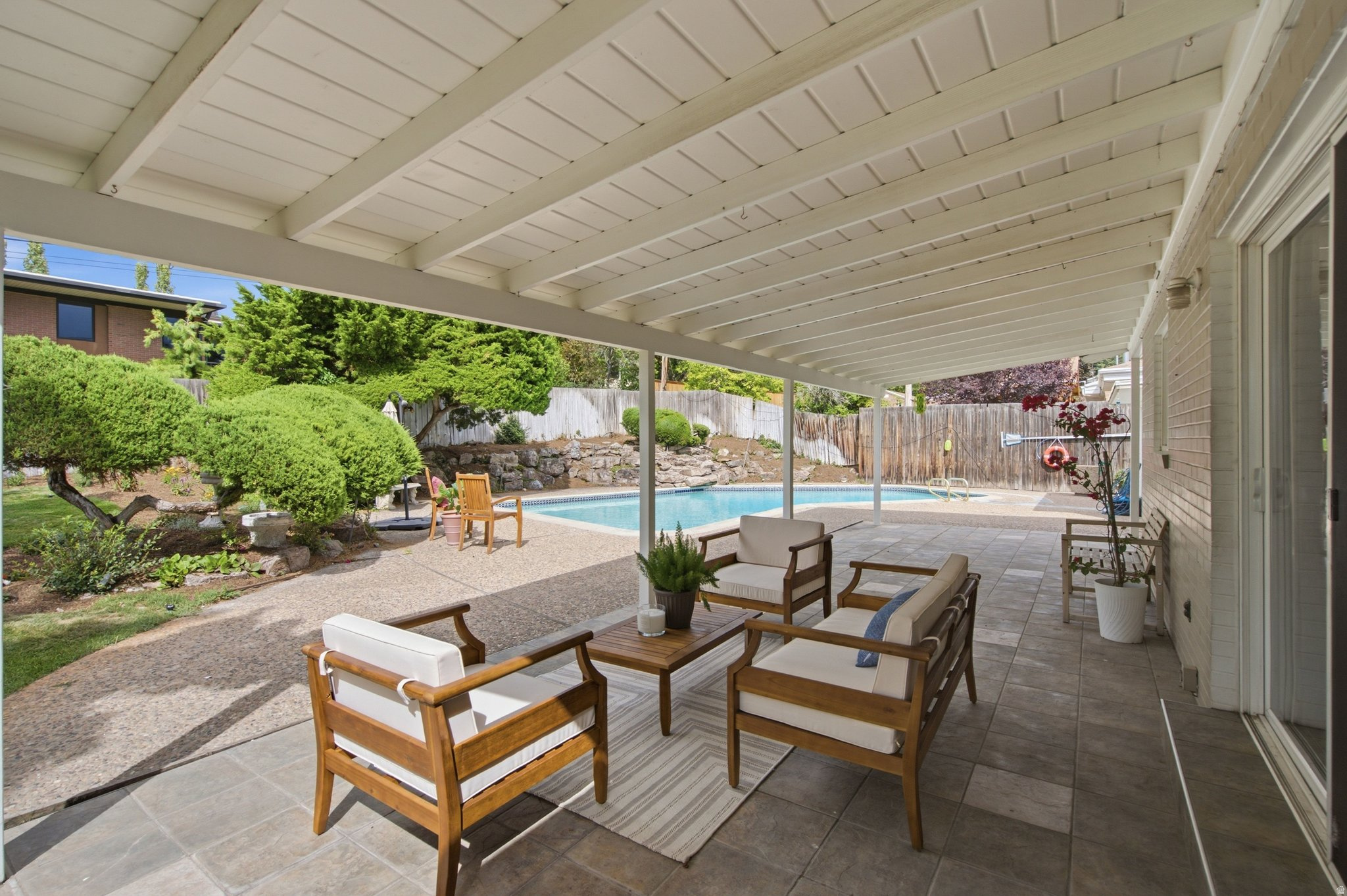 main property photo 81