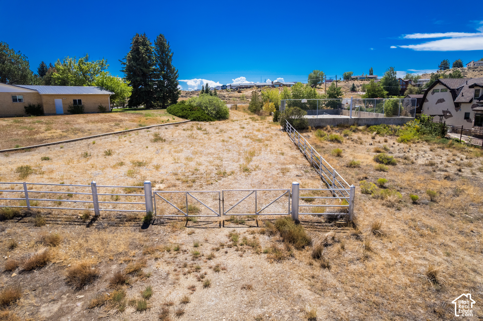 main property photo 51