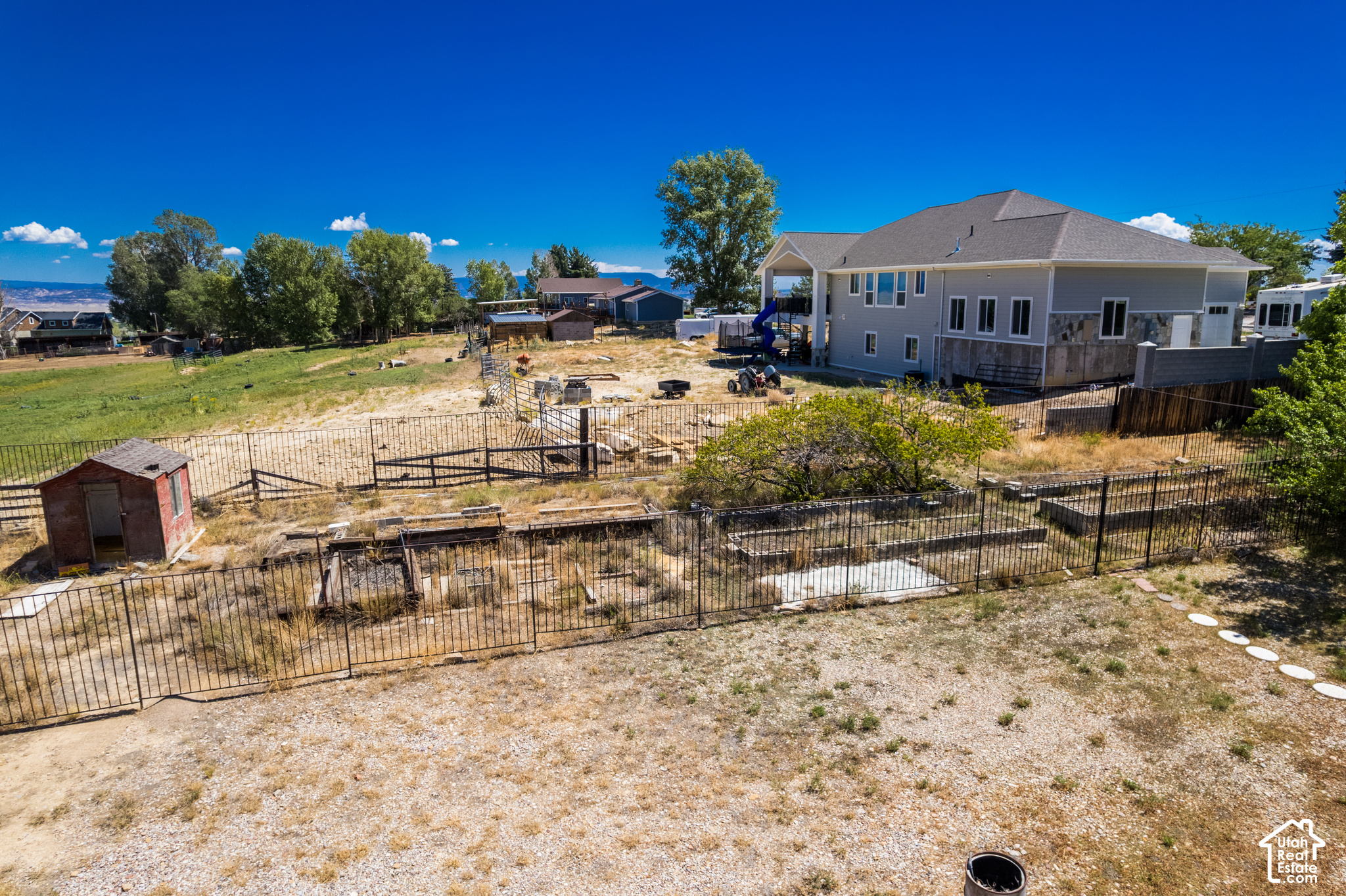 main property photo 58
