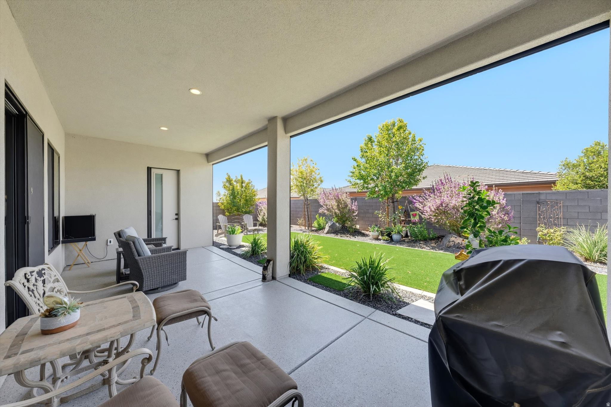 main property photo 51
