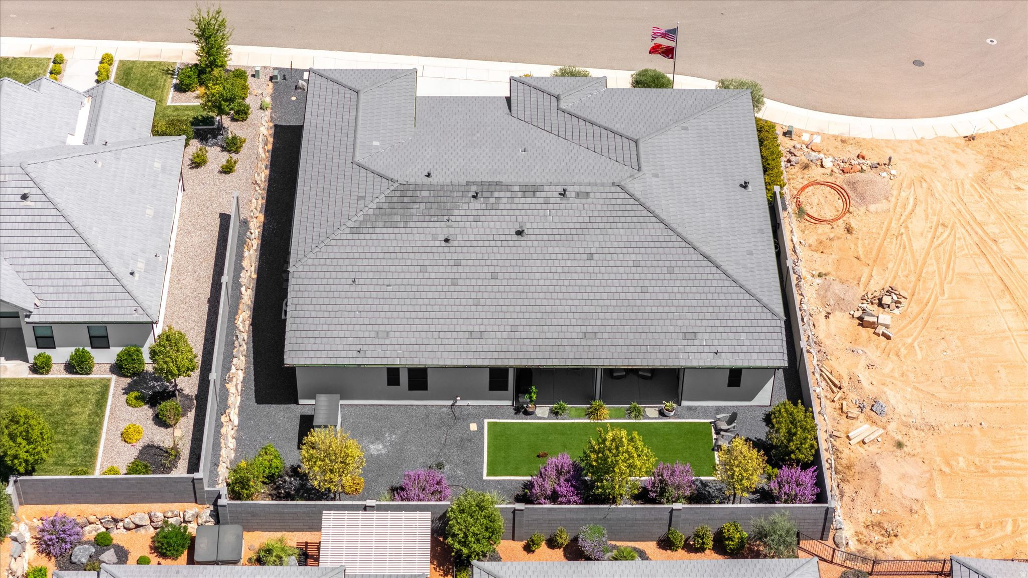 main property photo 70